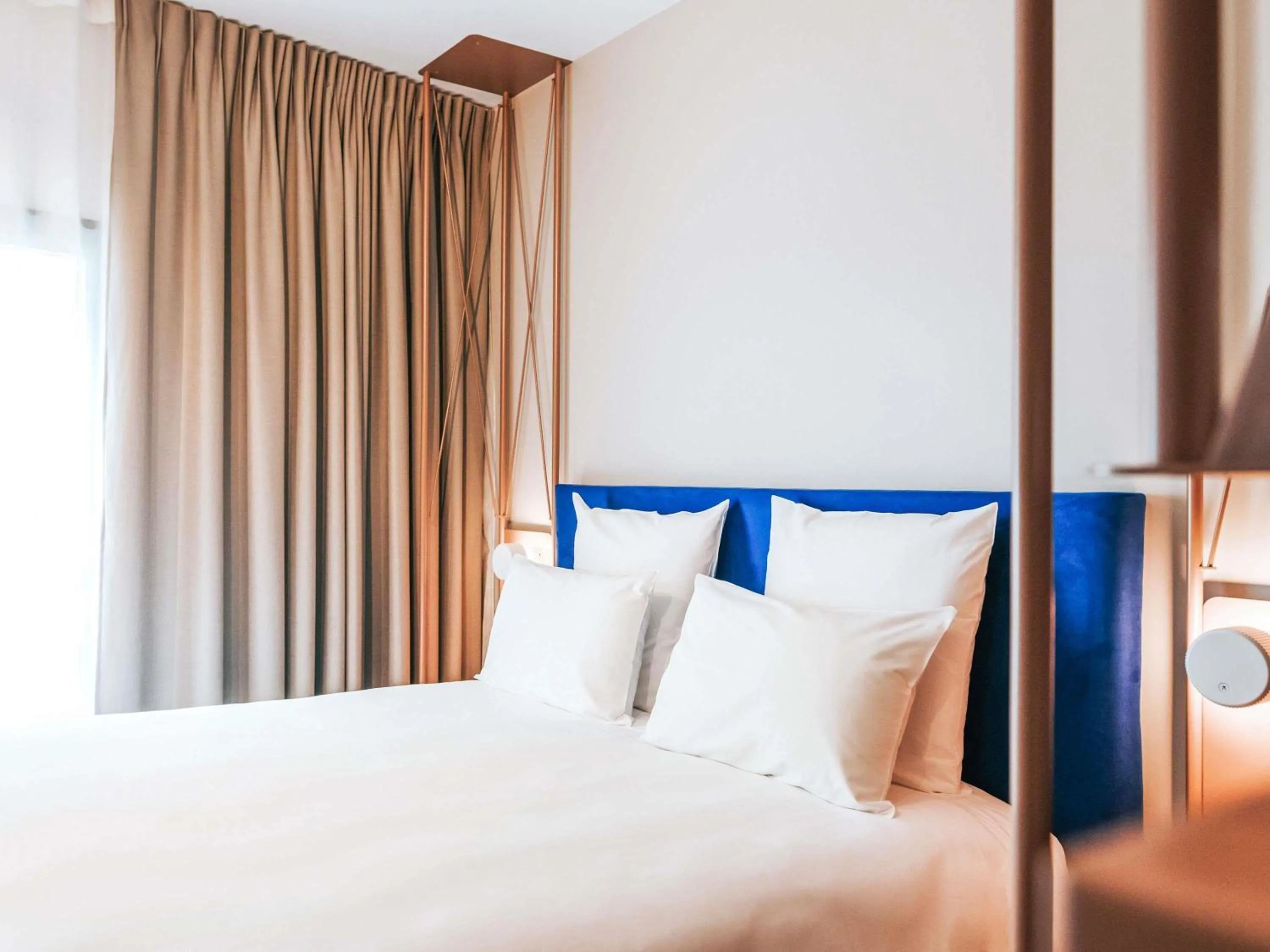 Bedroom, Bed in Mercure Brest Centre Port