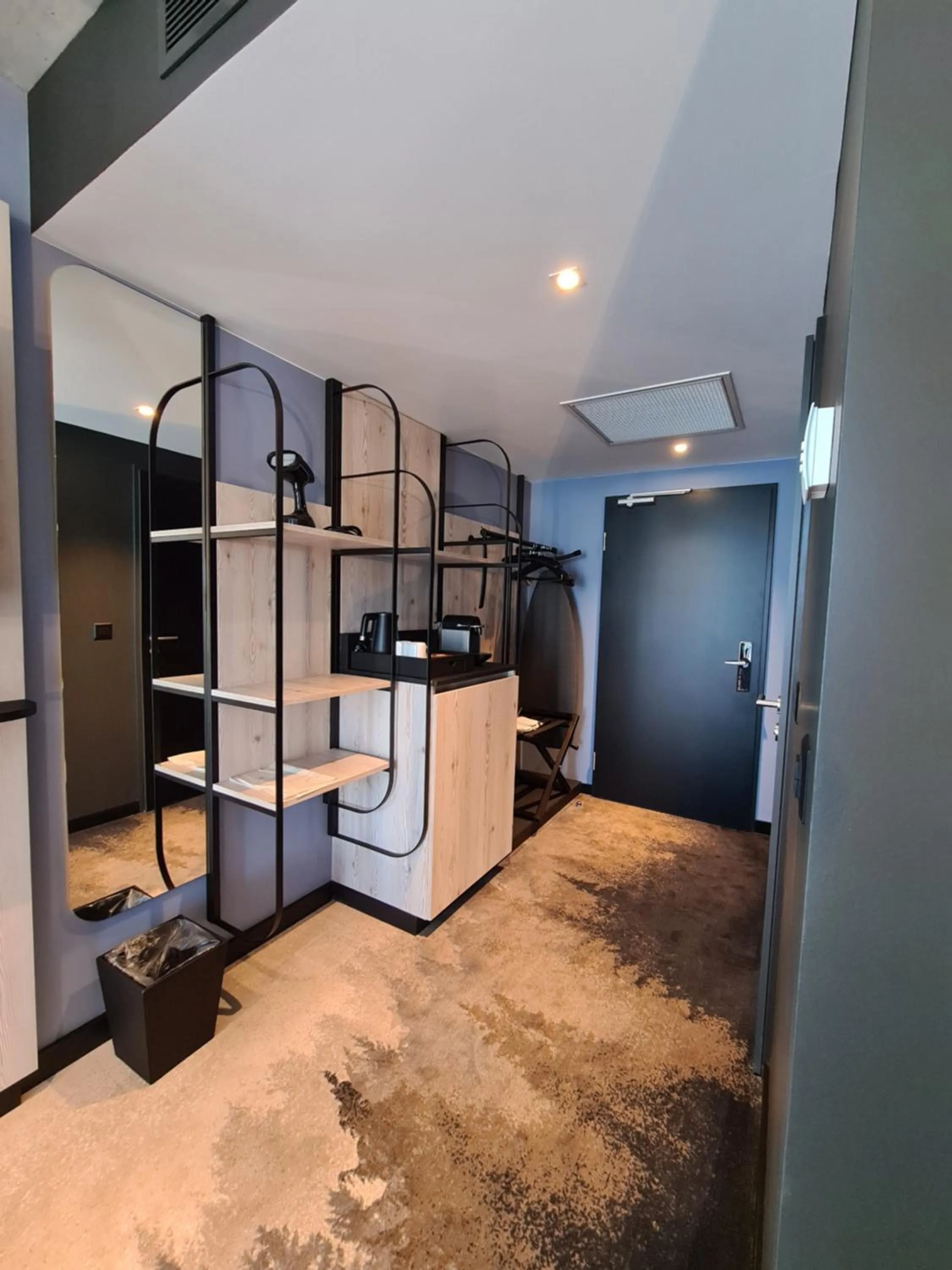 Coffee/tea facilities, Bed in Mercure Hotel Delémont