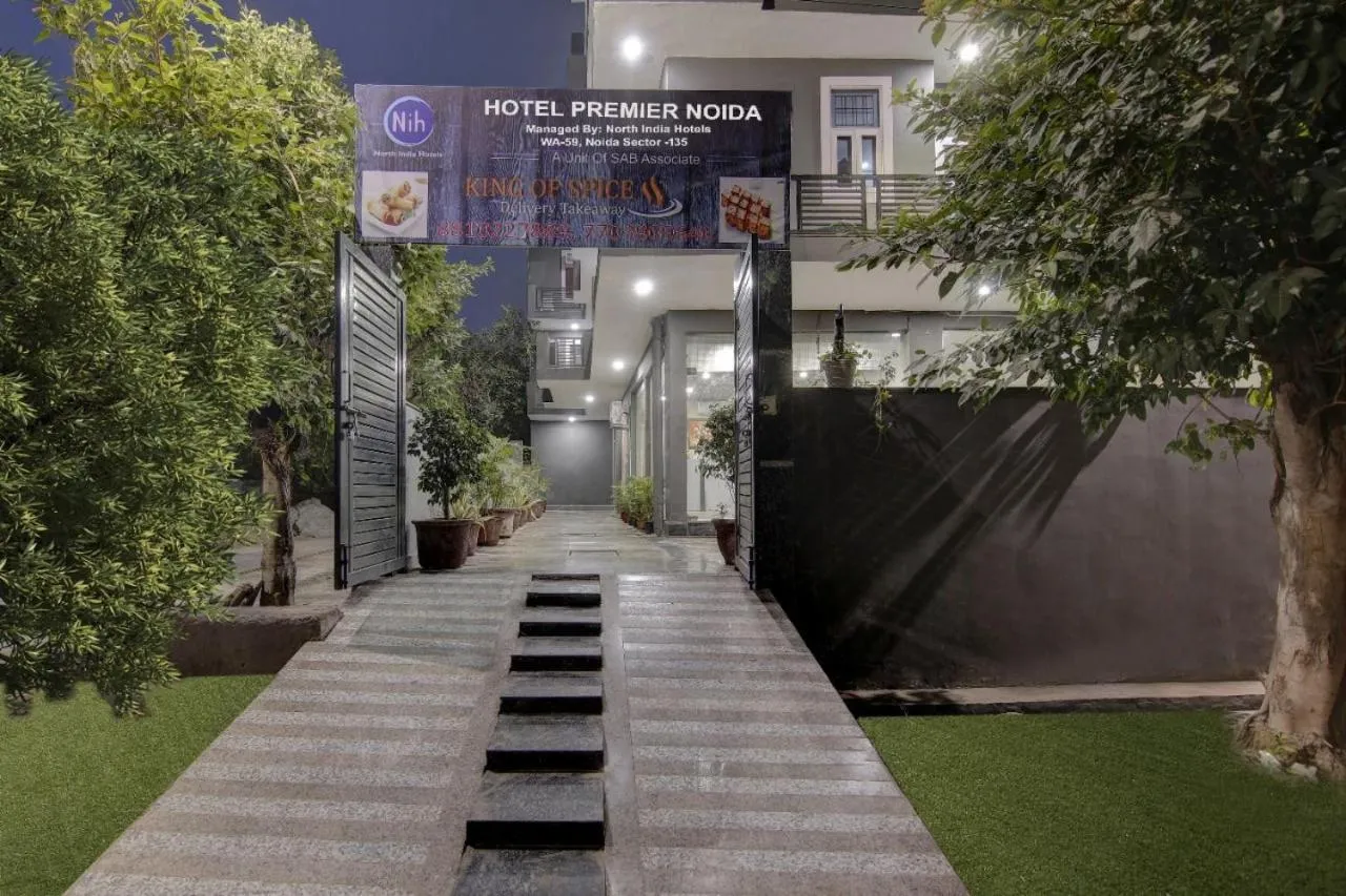 Facade/entrance in Hotel Premier Noida 135