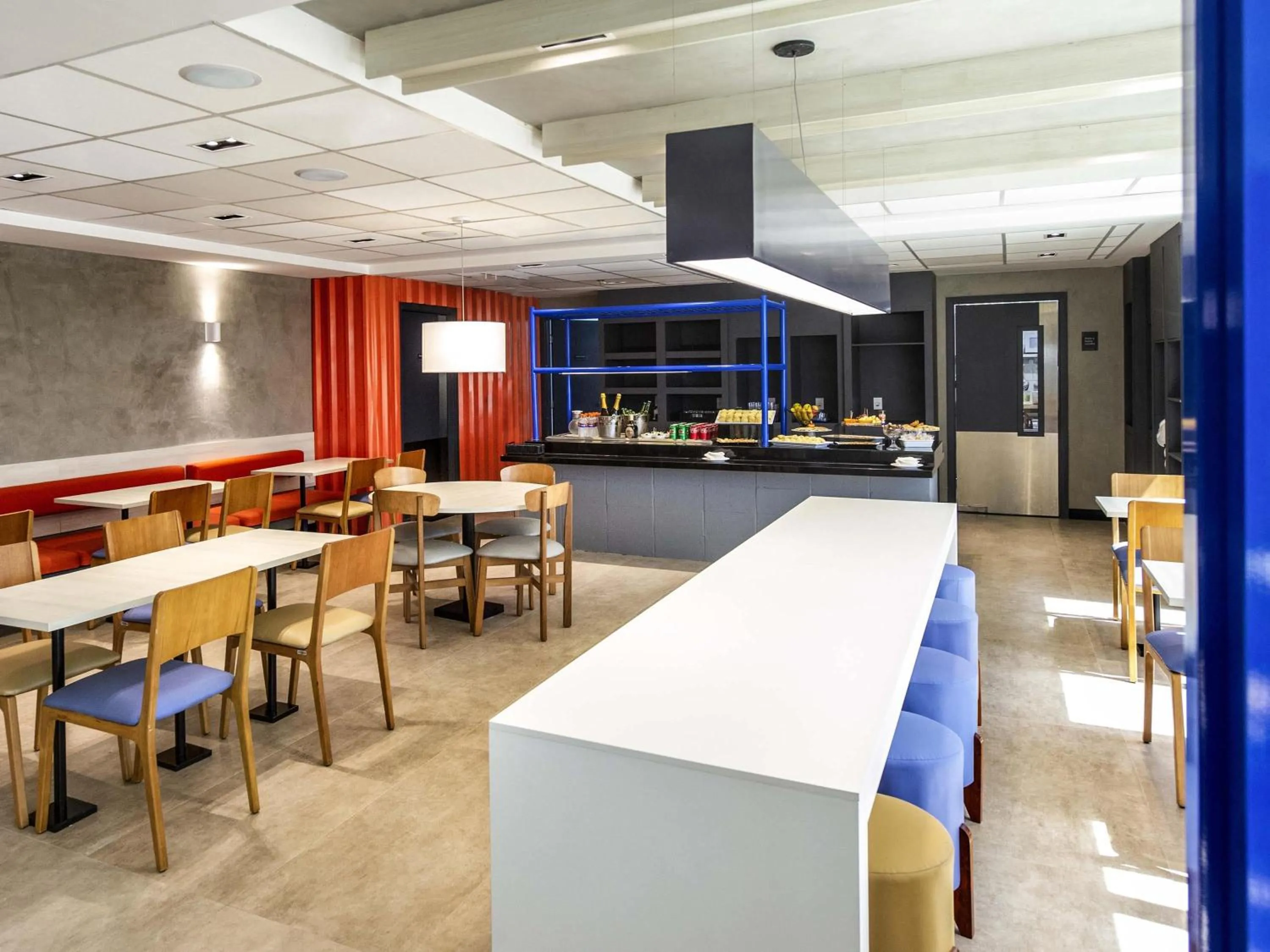 Restaurant/places to eat in ibis budget Recife Jaboatão