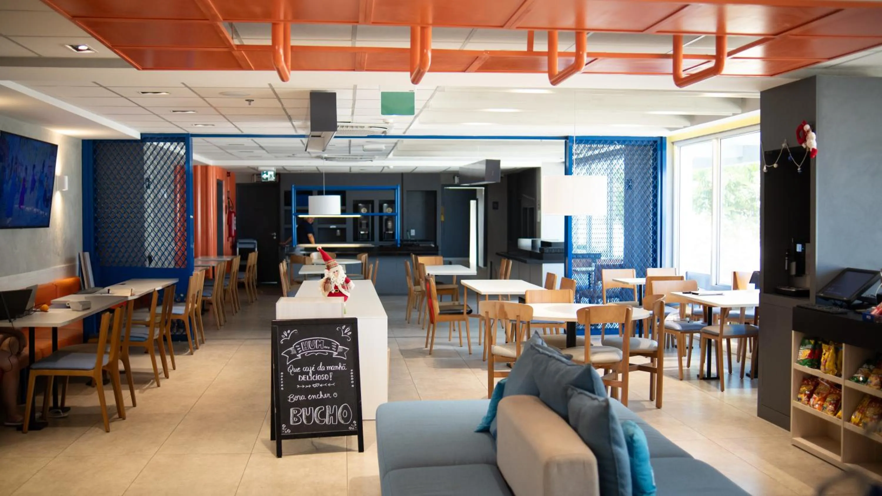 Restaurant/places to eat in ibis budget Recife Jaboatão