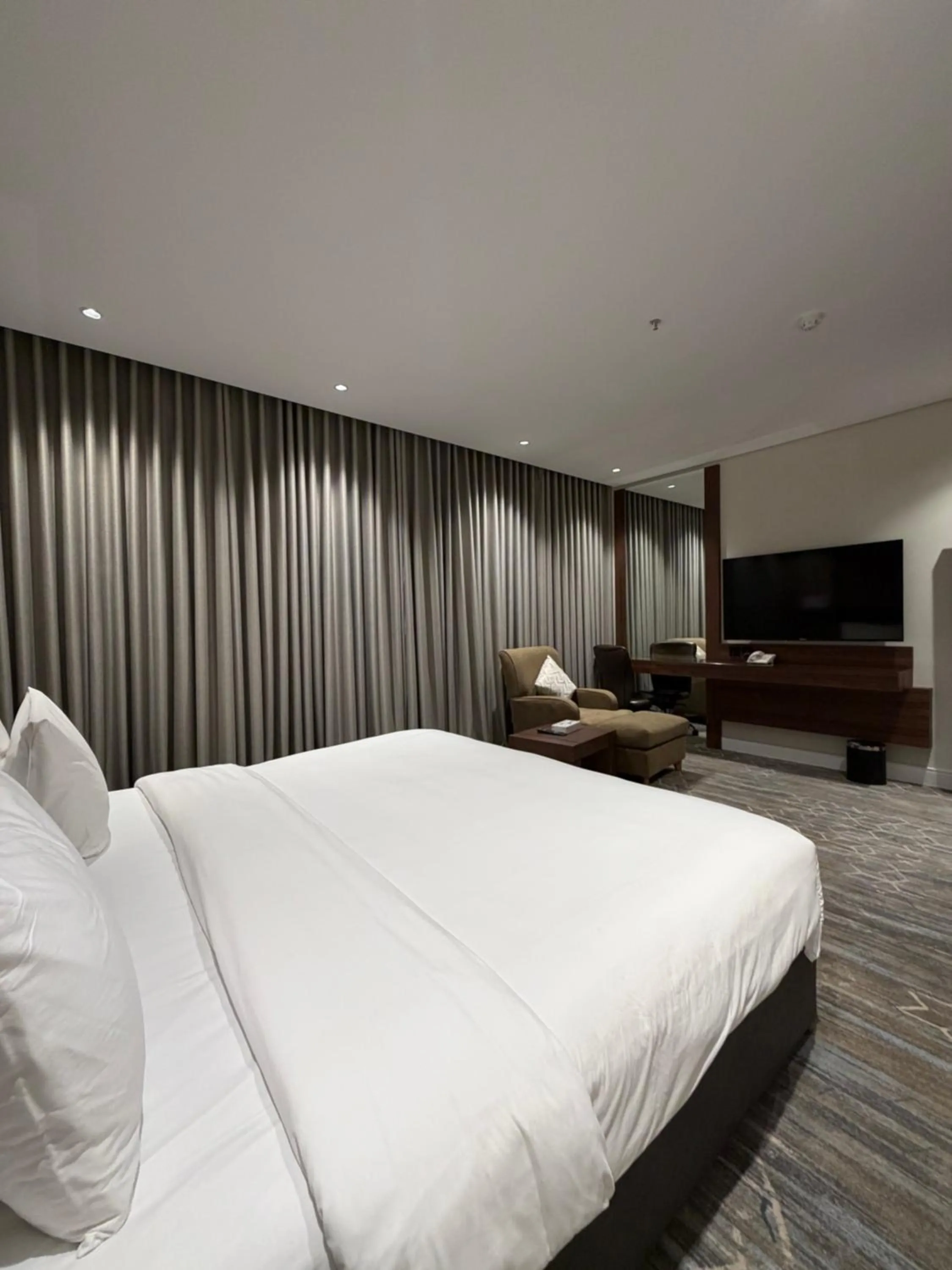TV and multimedia, Bed in Quiet Dreams - Serviced Apartments King abdul Aziz Street Branch