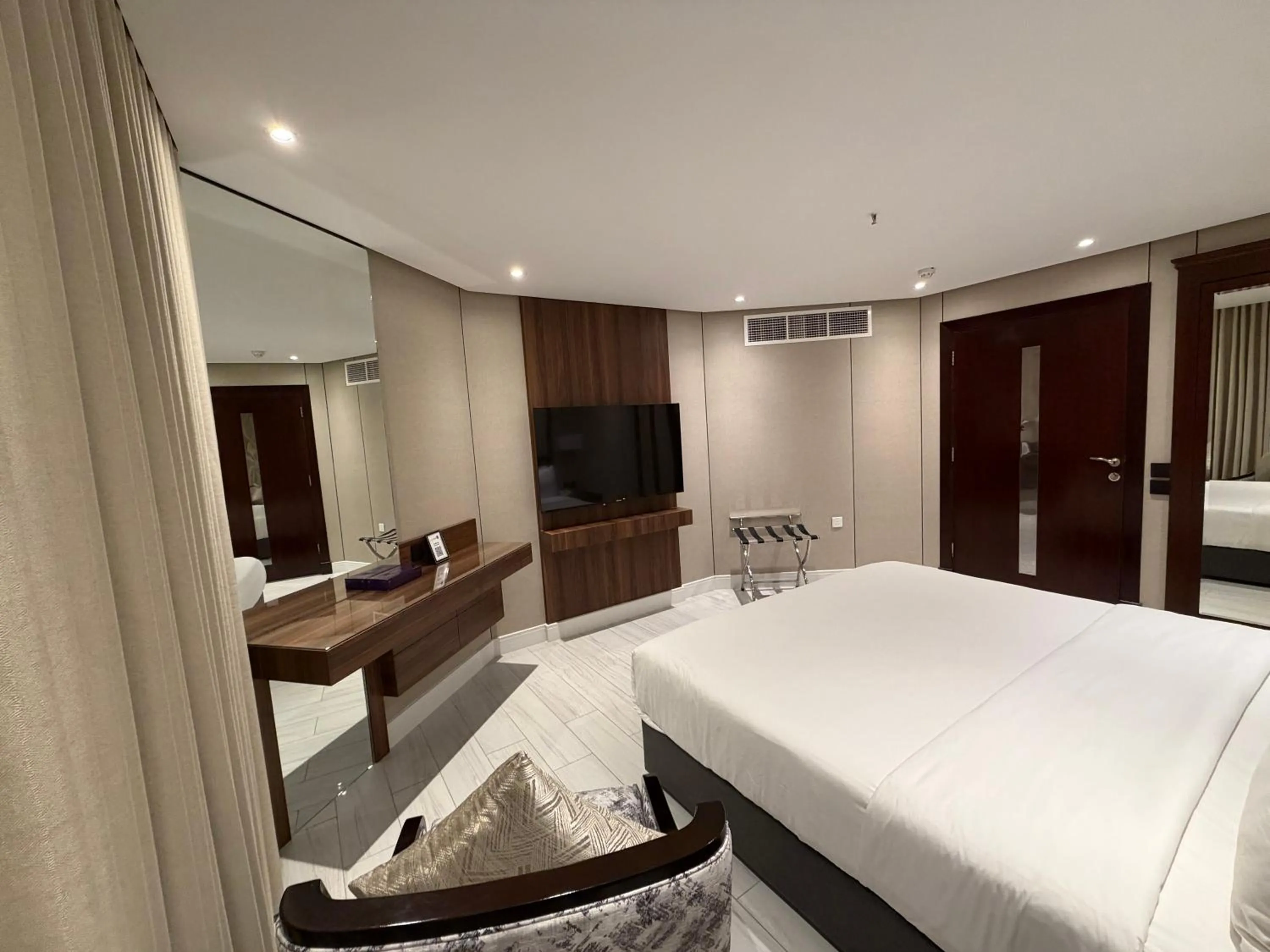 Bed in Quiet Dreams - Serviced Apartments King abdul Aziz Street Branch