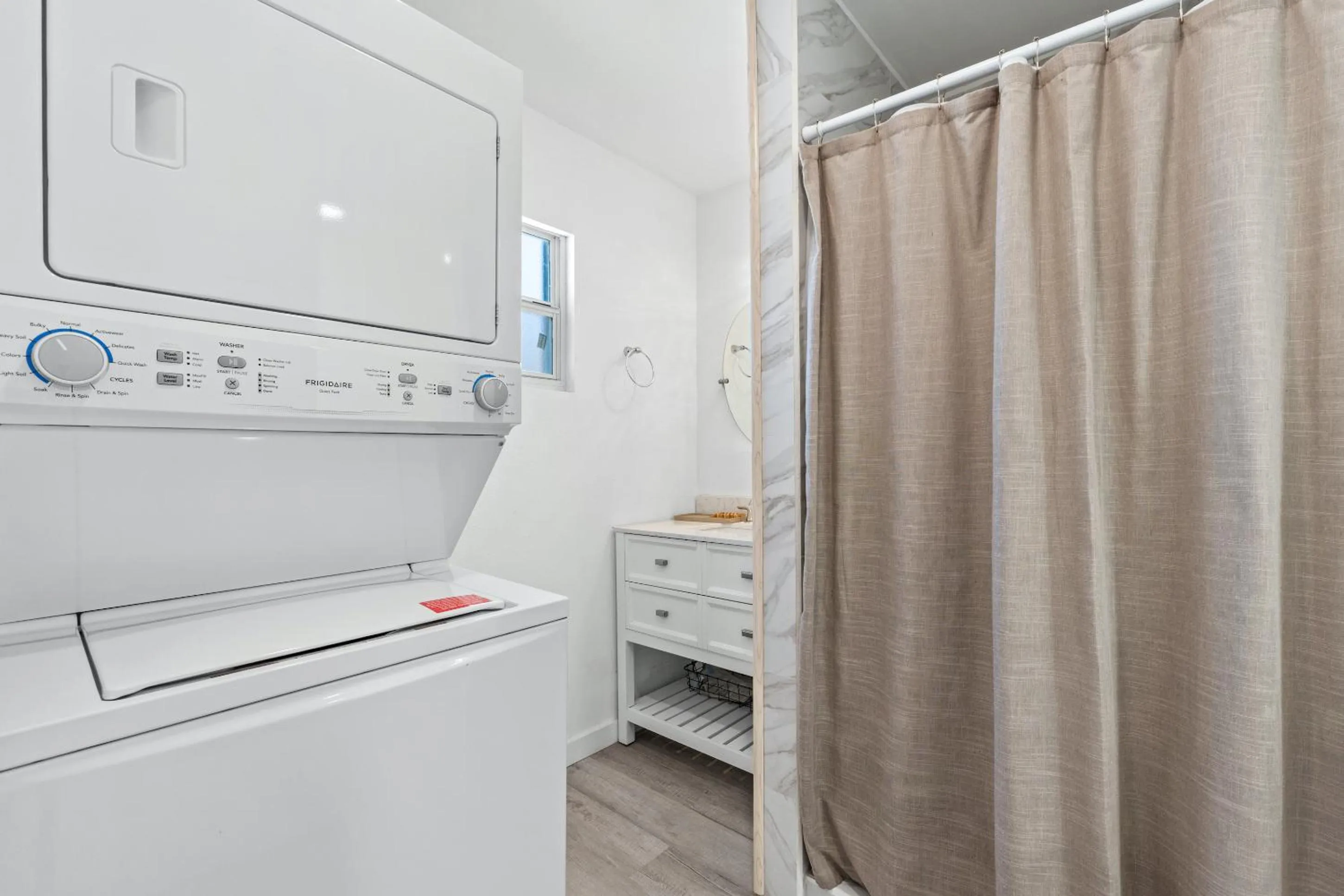 Bathroom in Beach House - Summer Reign by Panhandle Getaways