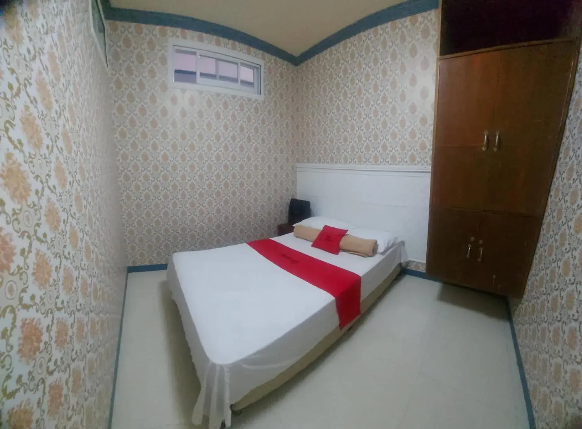 RedDoorz Hostel @ Ritz Place Baguio RedDoorz Hostel @ Ritz Place Baguio