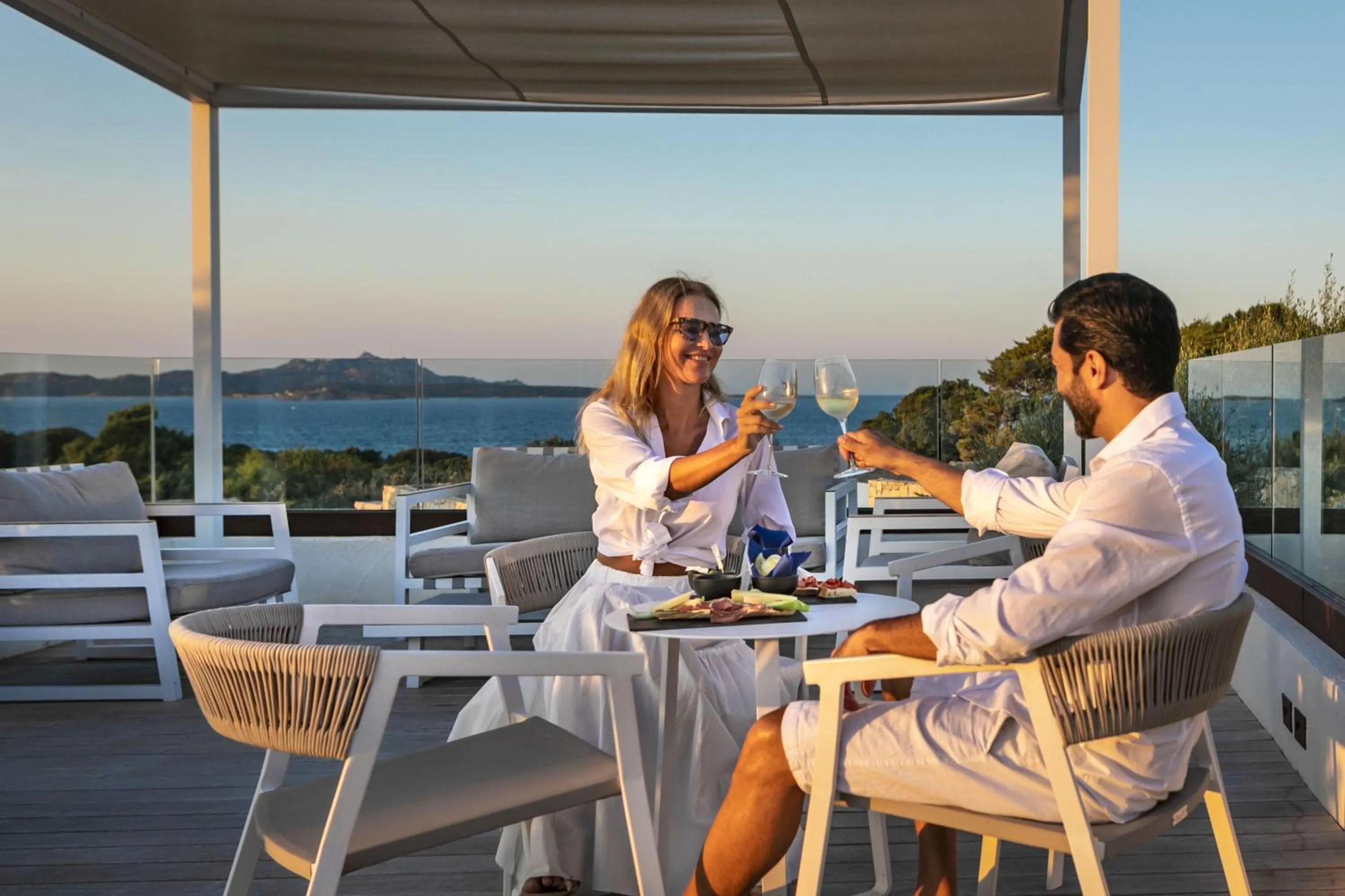 Patio in Hotel Grand Relais Dei Nuraghi