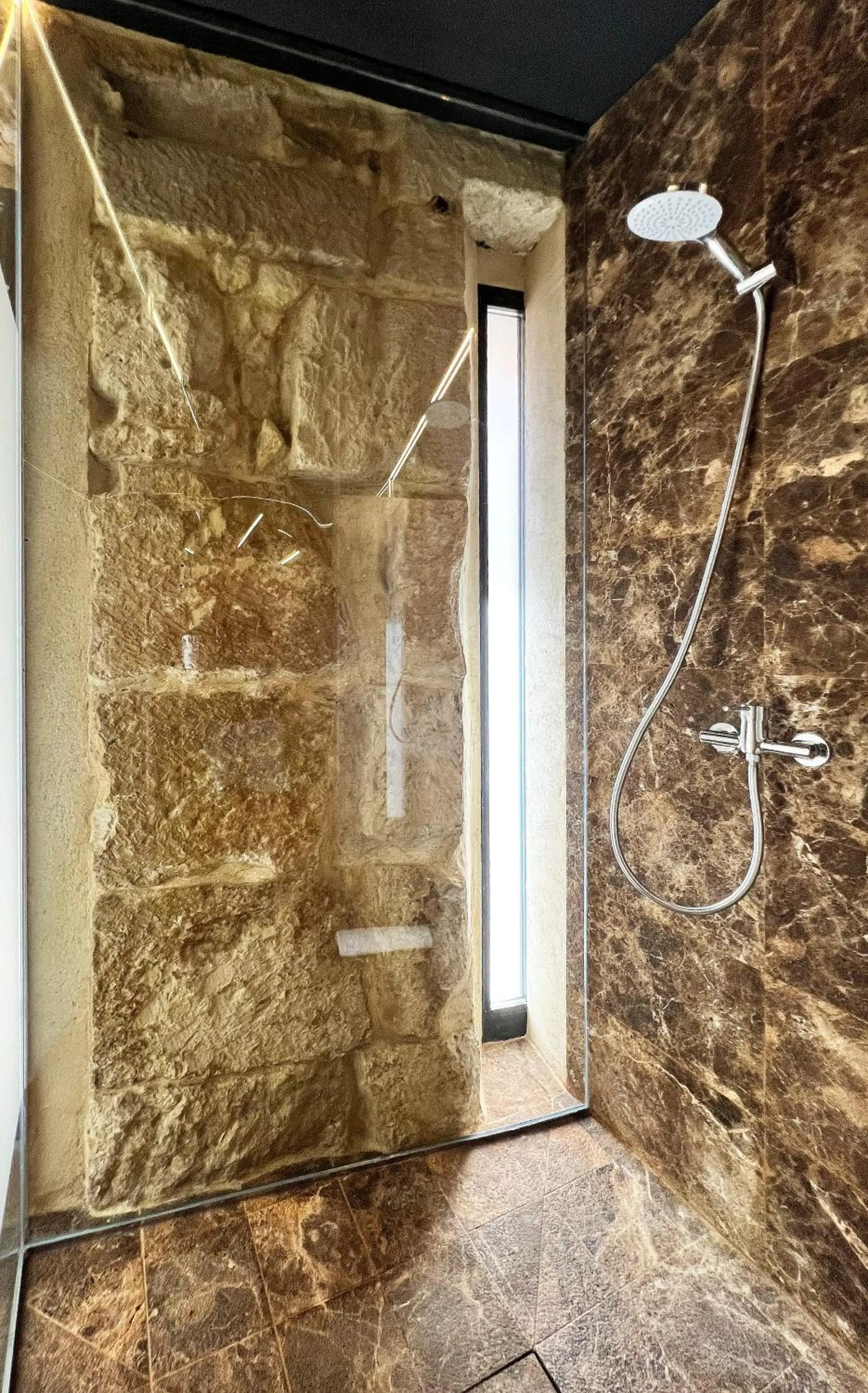 Shower in Apartaestudios Evolution Luxury