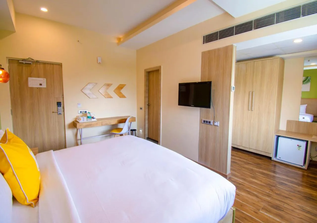 Bed in Bloom Hotel - Gachibowli