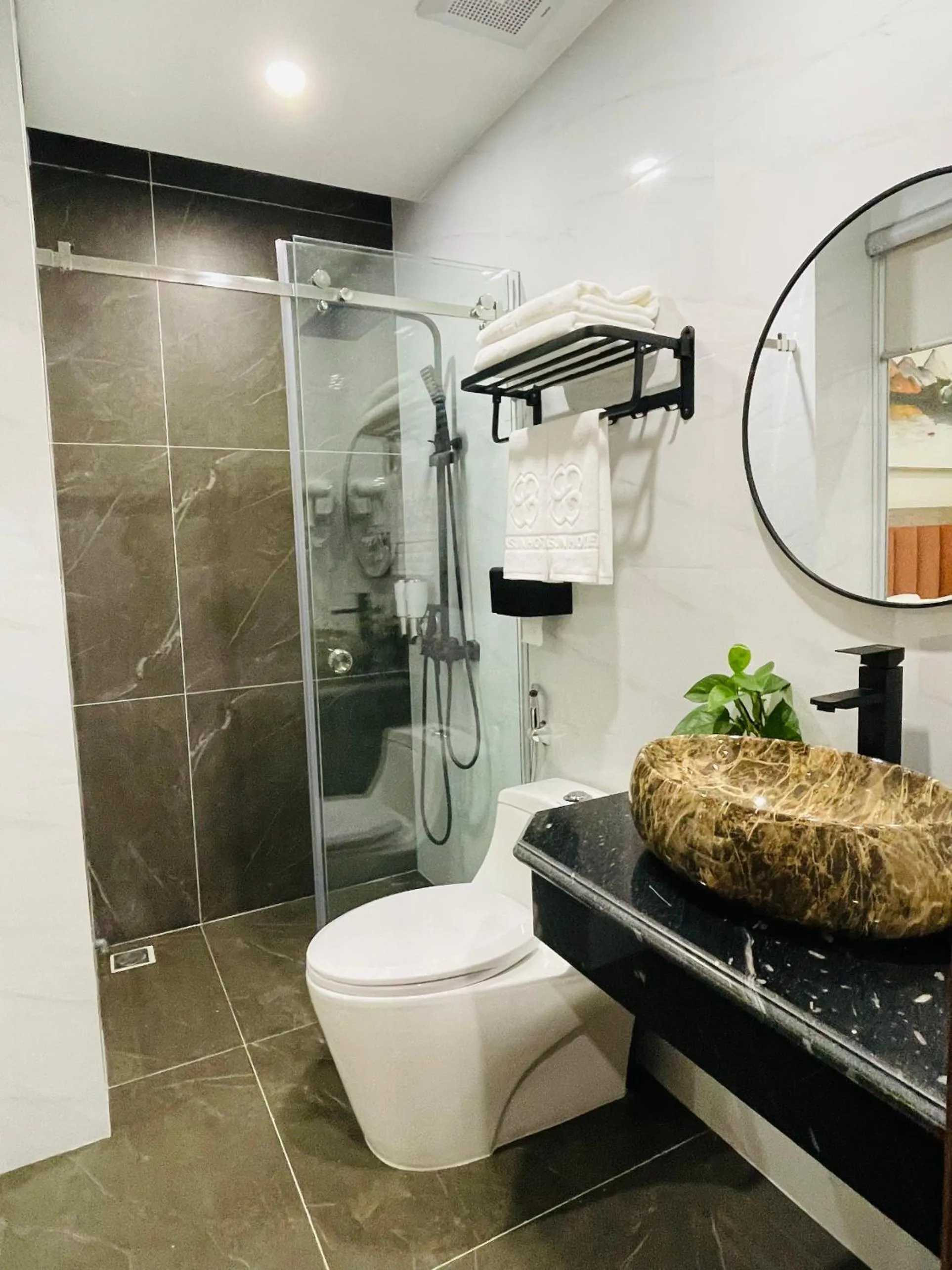 Bathroom in Ha Long Seasun Hotel