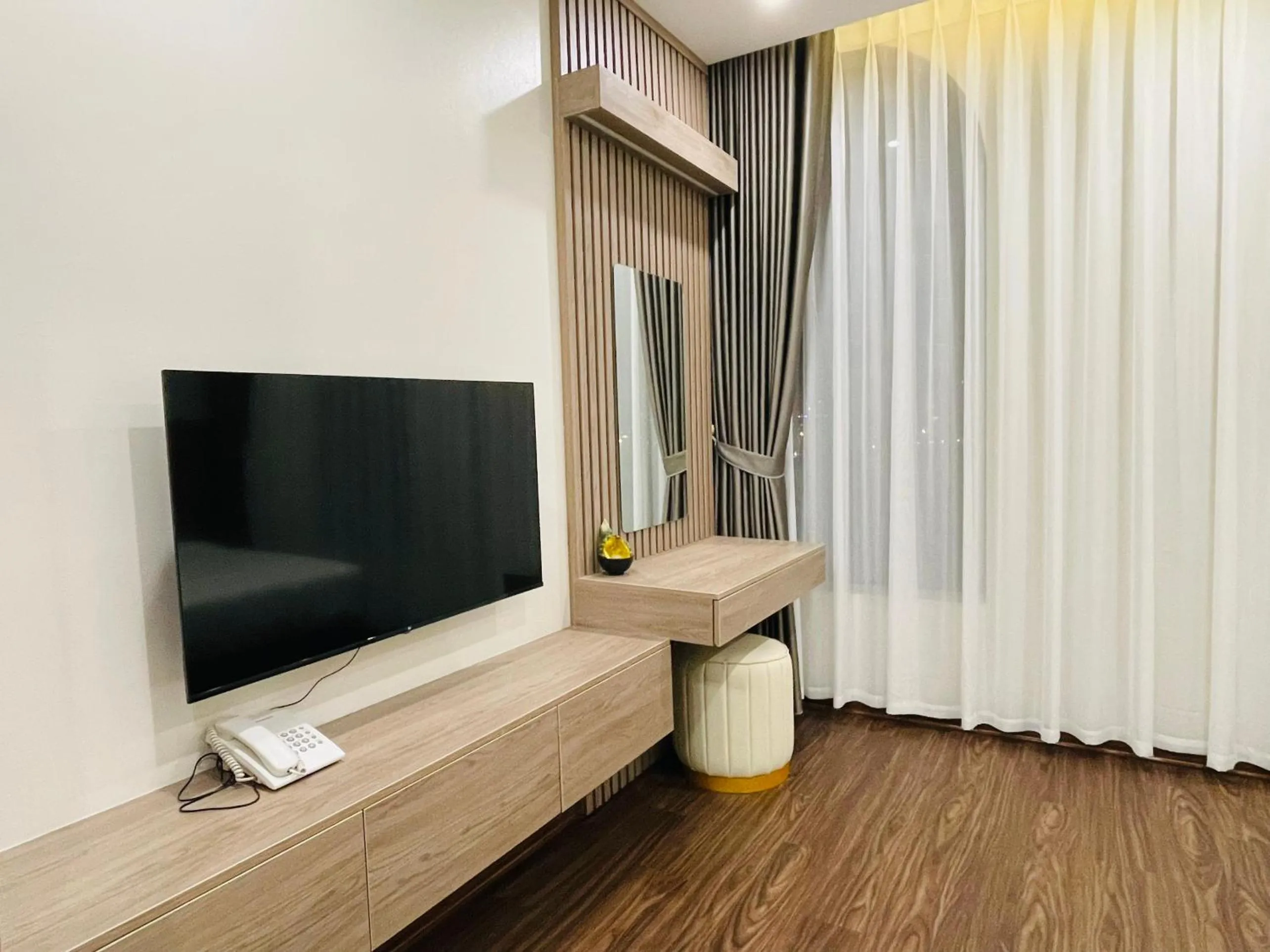 TV and multimedia in Ha Long Seasun Hotel
