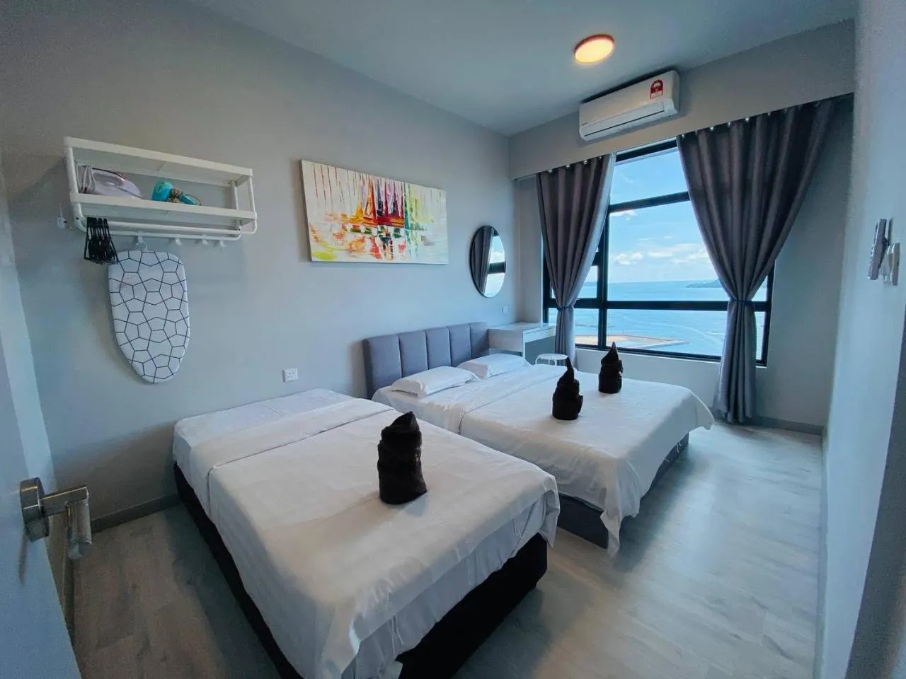 Bed in Jesselton Quay Citypads