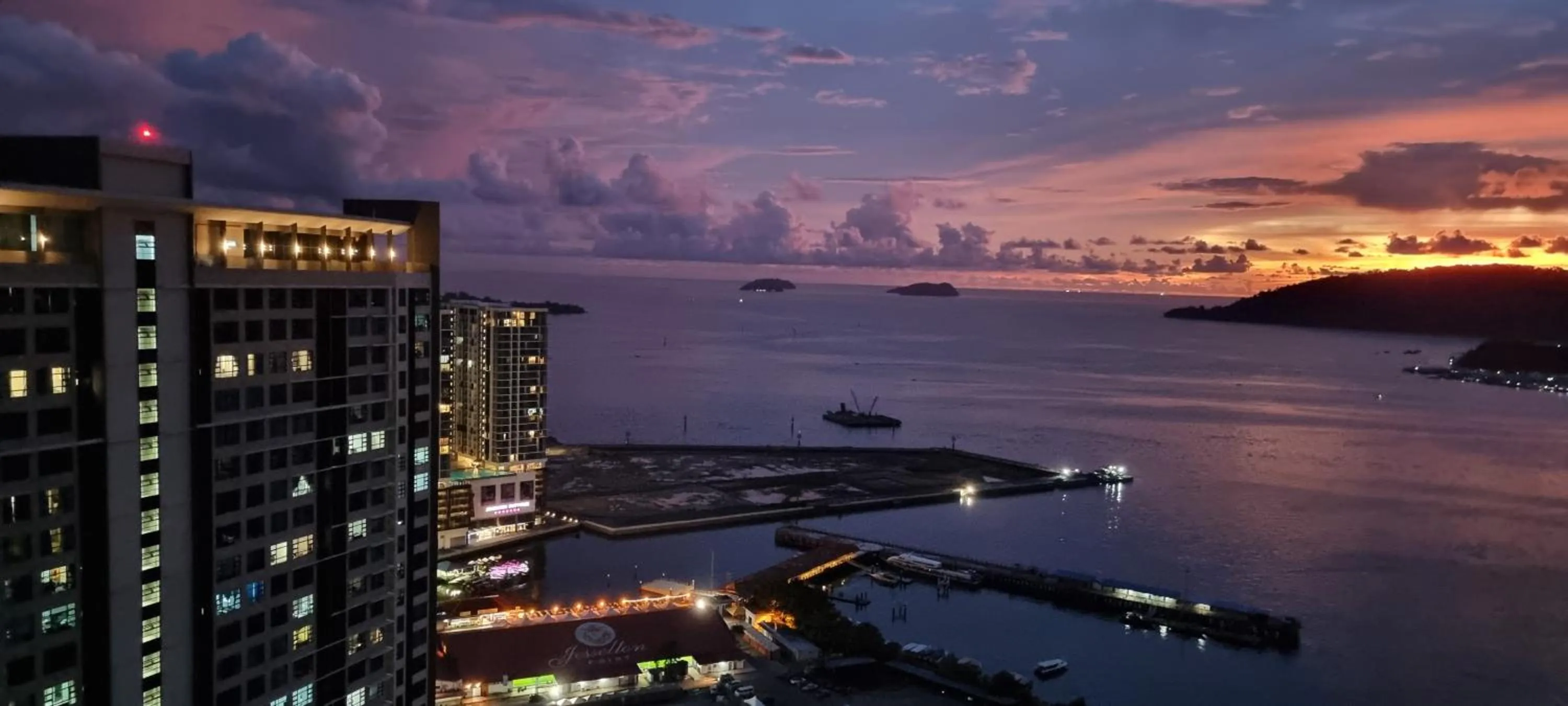 Jesselton Quay Citypads