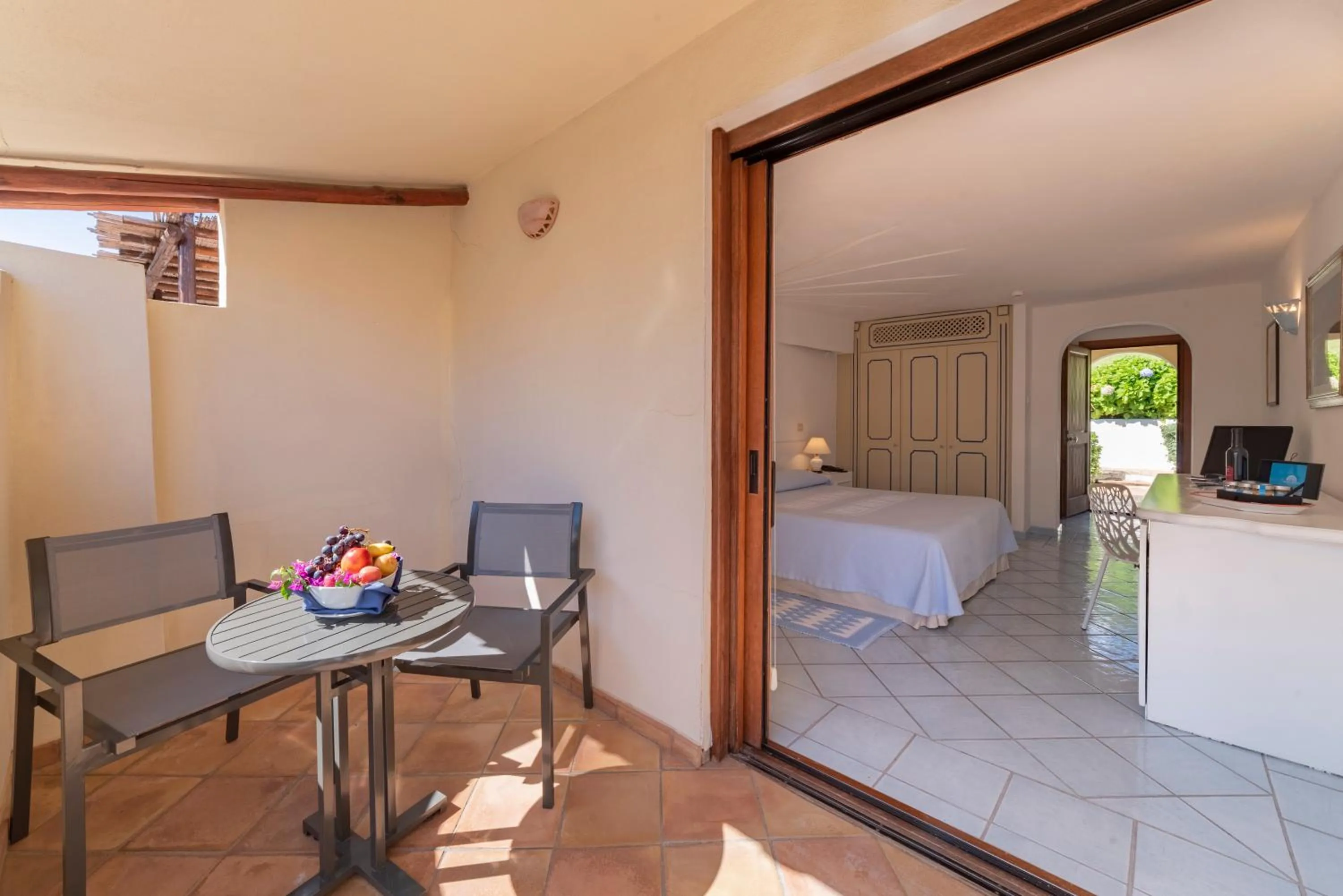 Balcony/Terrace, Bed in Club Hotel Baja Sardinia