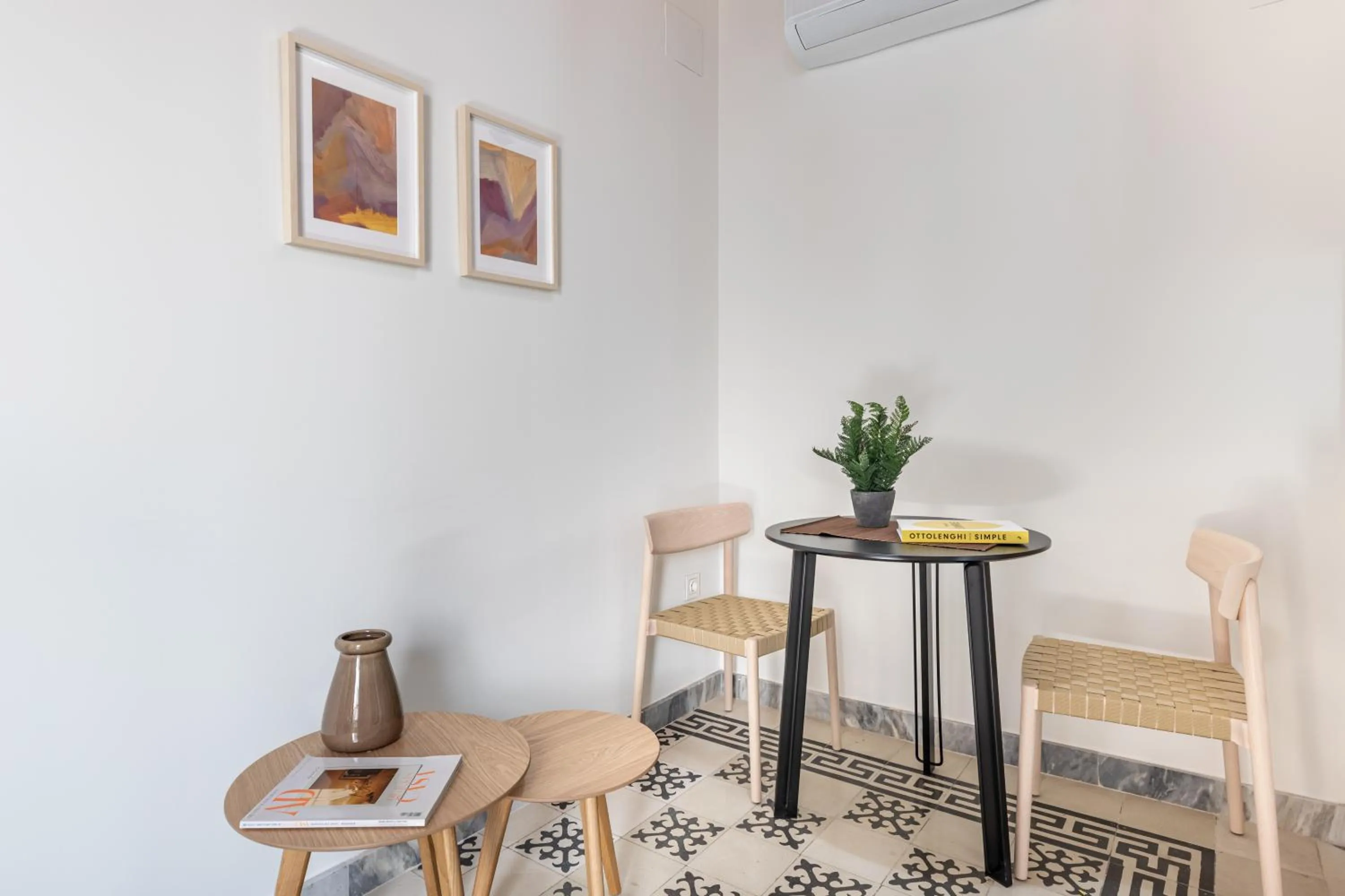 Seating area in Líbere Málaga la Merced
