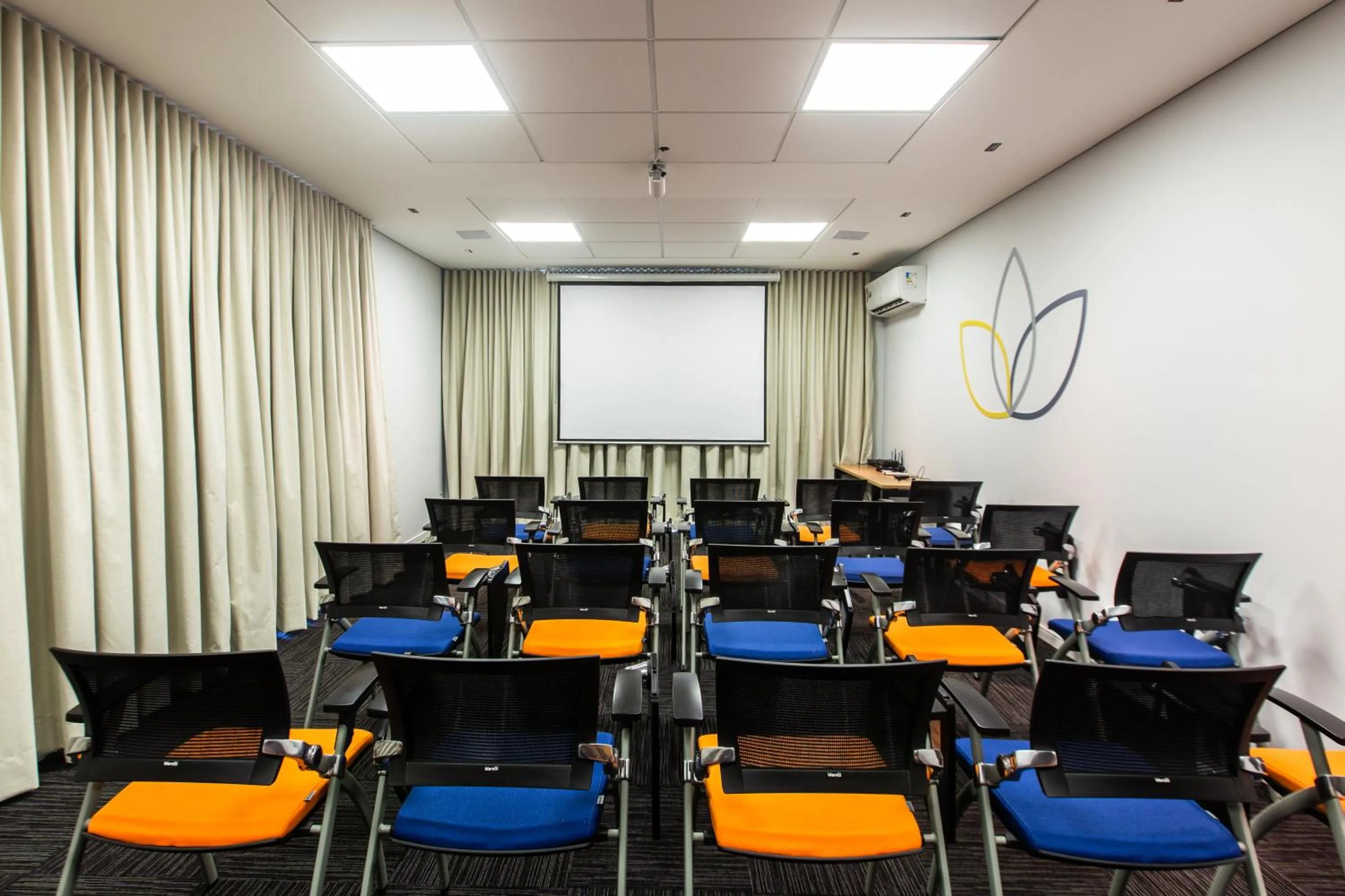 TV and multimedia in VM Hotel Cumbuco