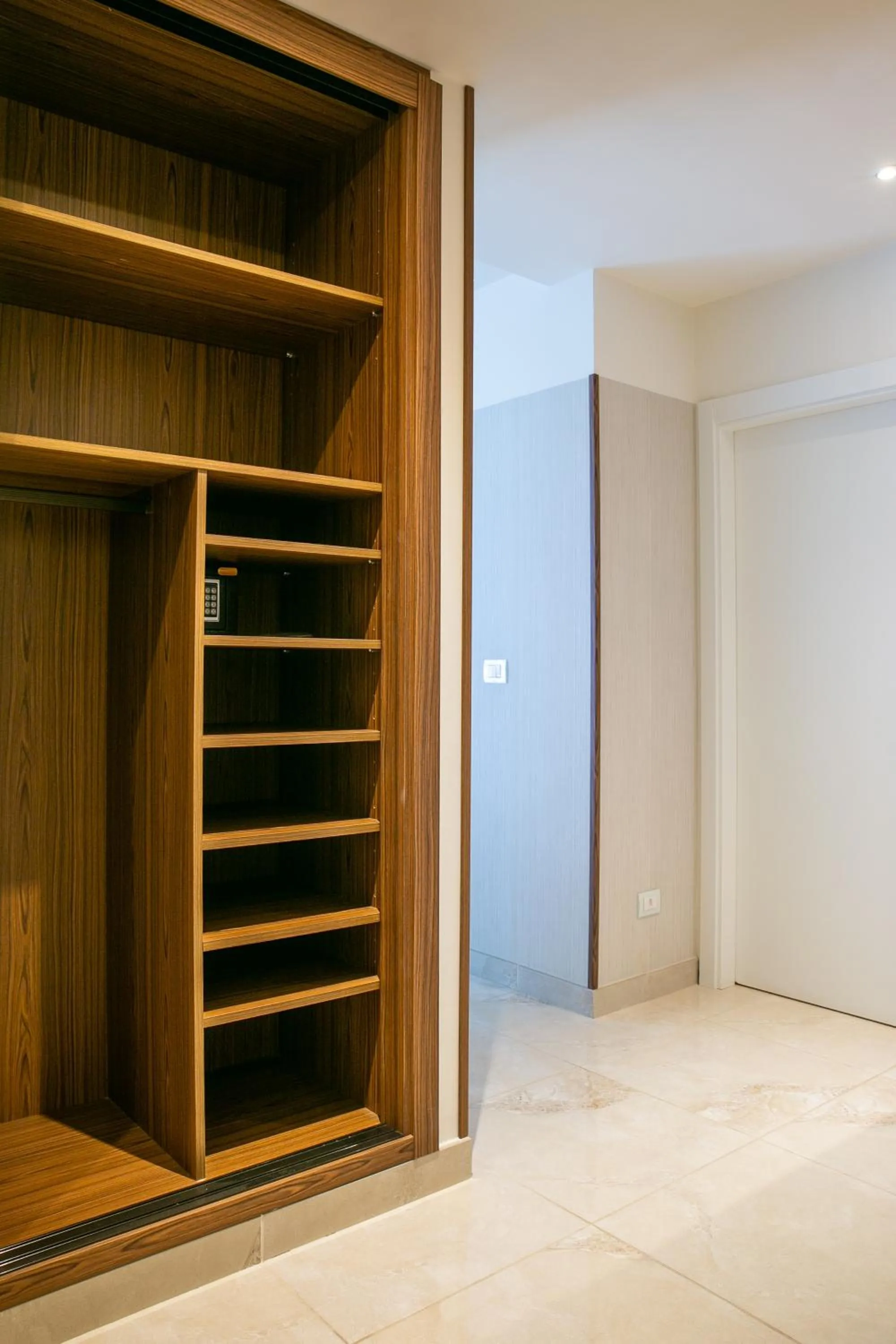 wardrobe in VM Hotel Cumbuco