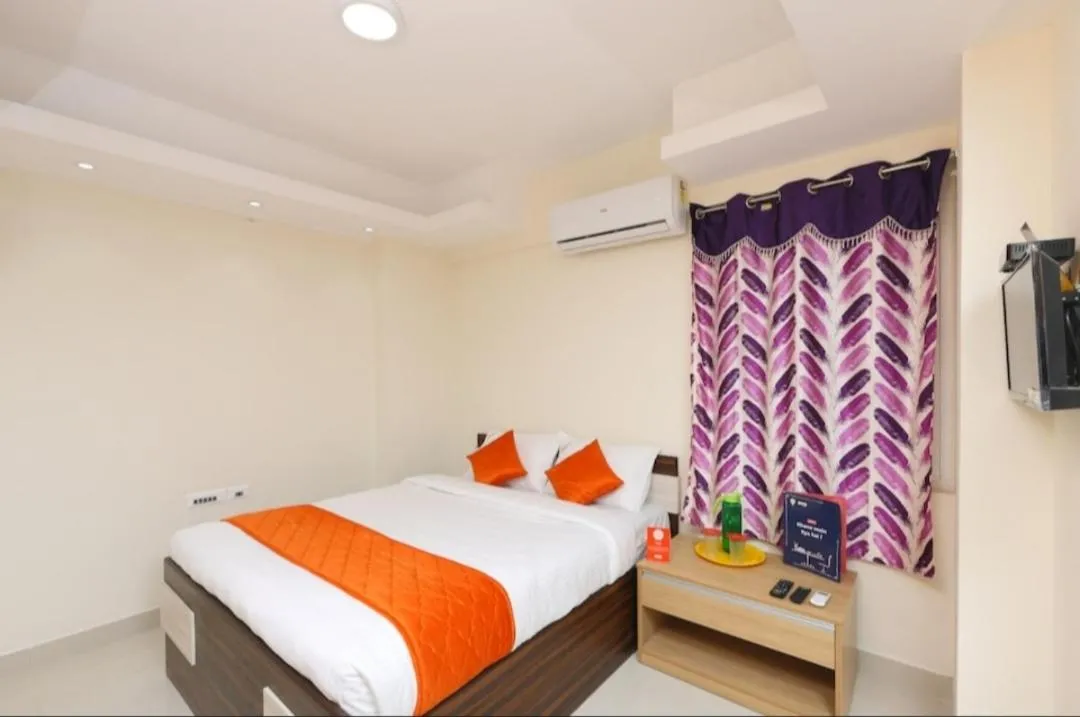 Bed in PHOENIX INN