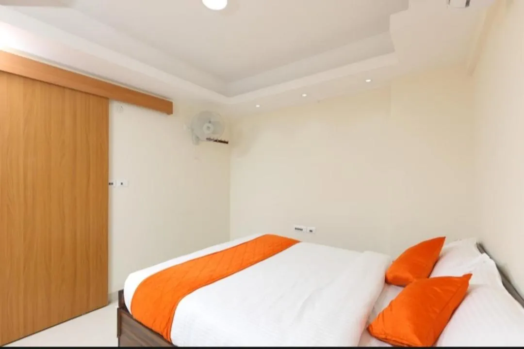 Bed in PHOENIX INN