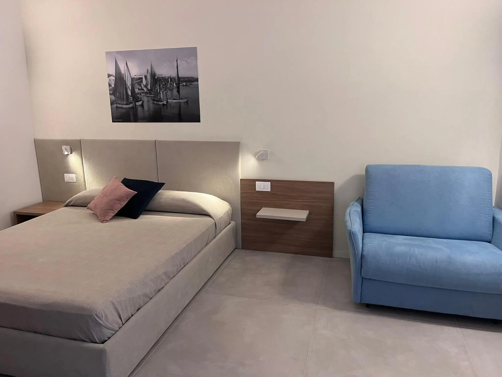 Photo of the whole room, Bed in B&B LE MAGNOLIE