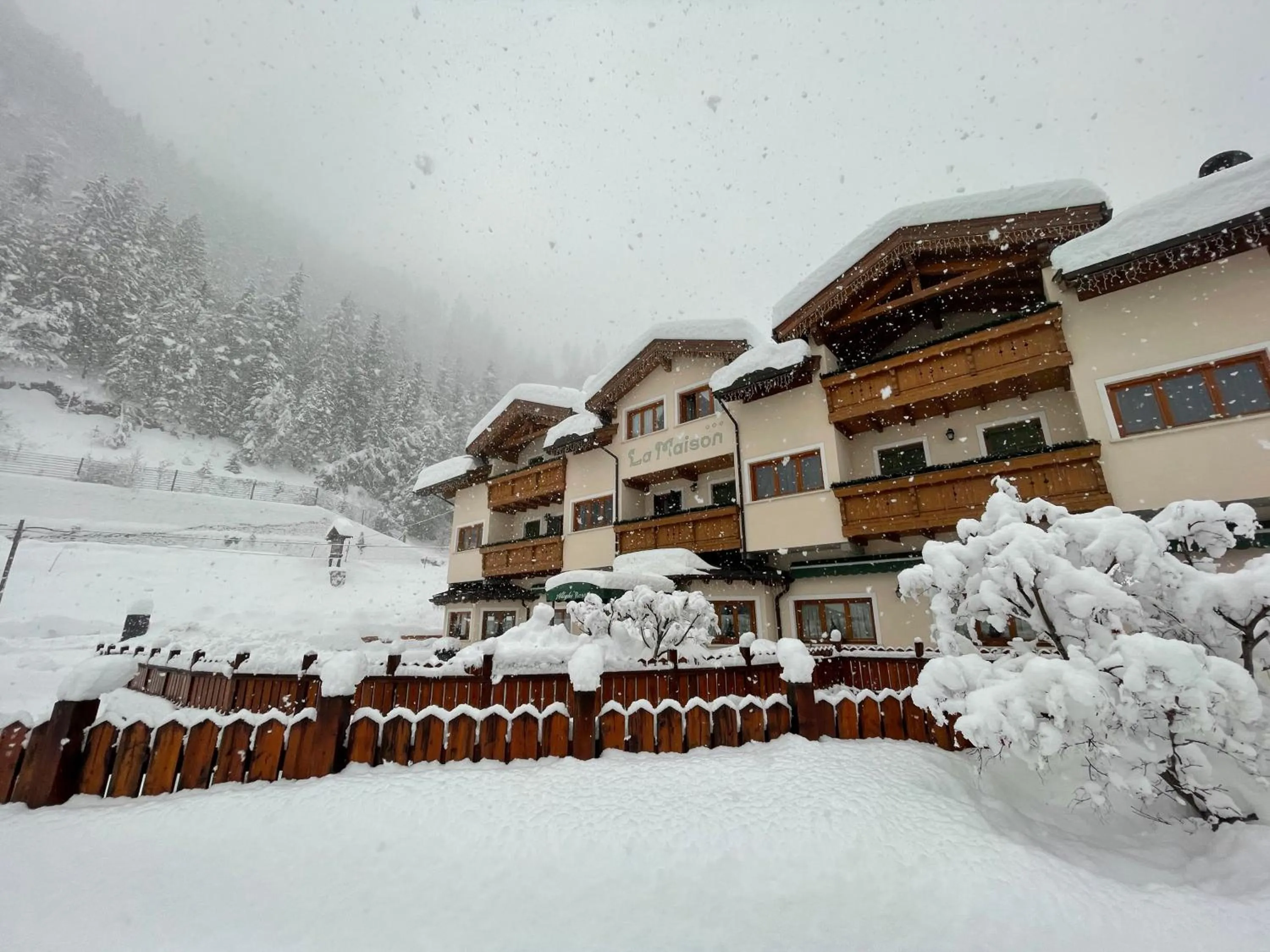 Property building in Hotel La Maison Wellness & Spa