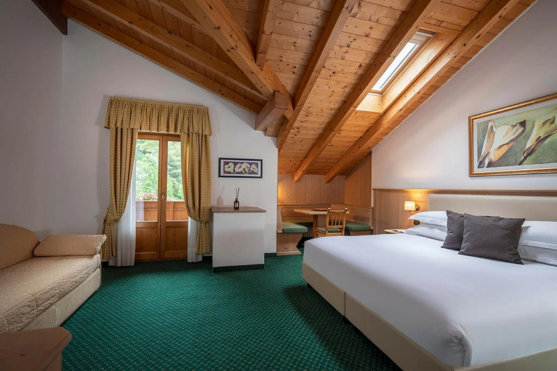 Bed in Hotel La Maison Wellness & Spa