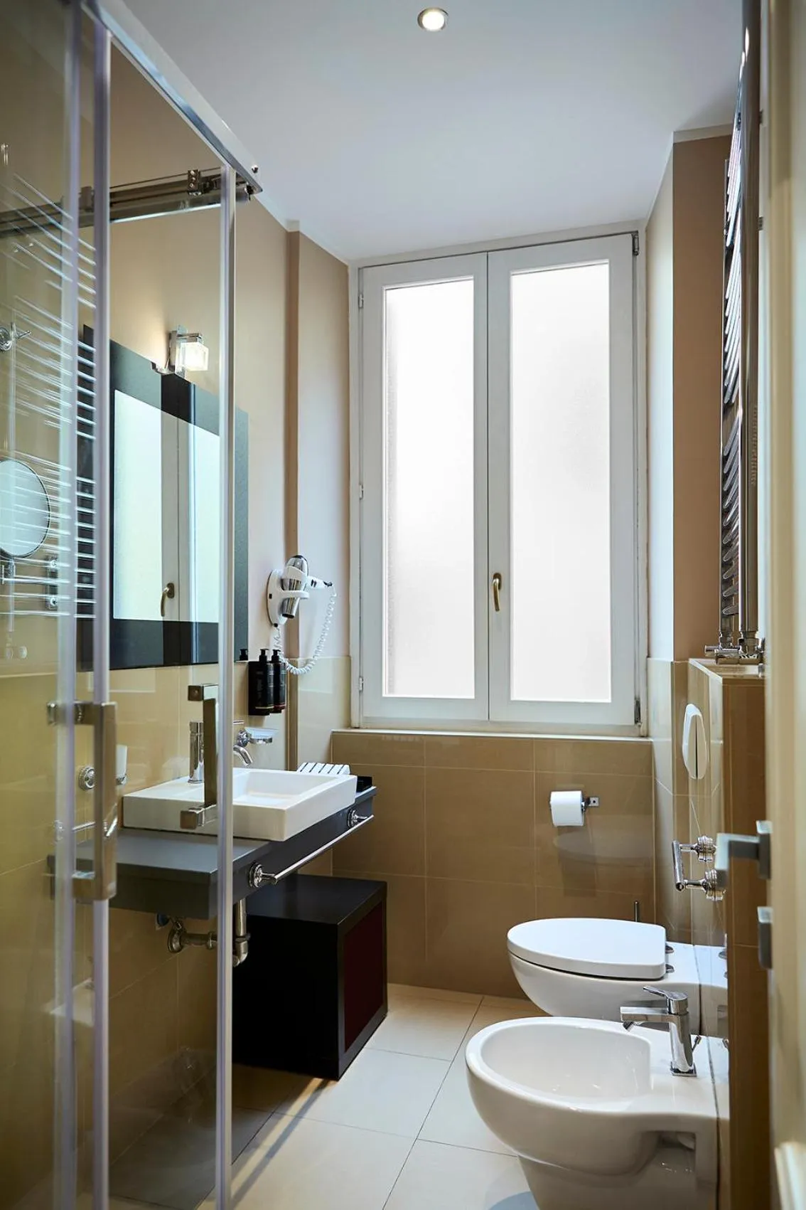 Bathroom in Trianon Borgo Pio Aparthotel