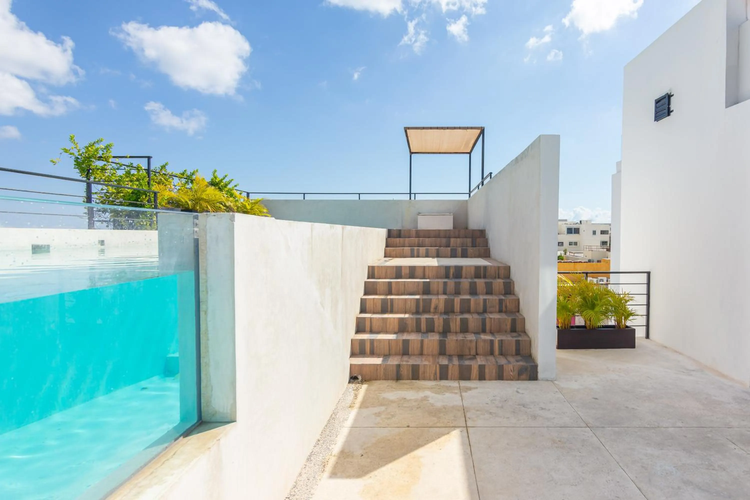 Day in Toh House Luxury by Boutique Apartments MX