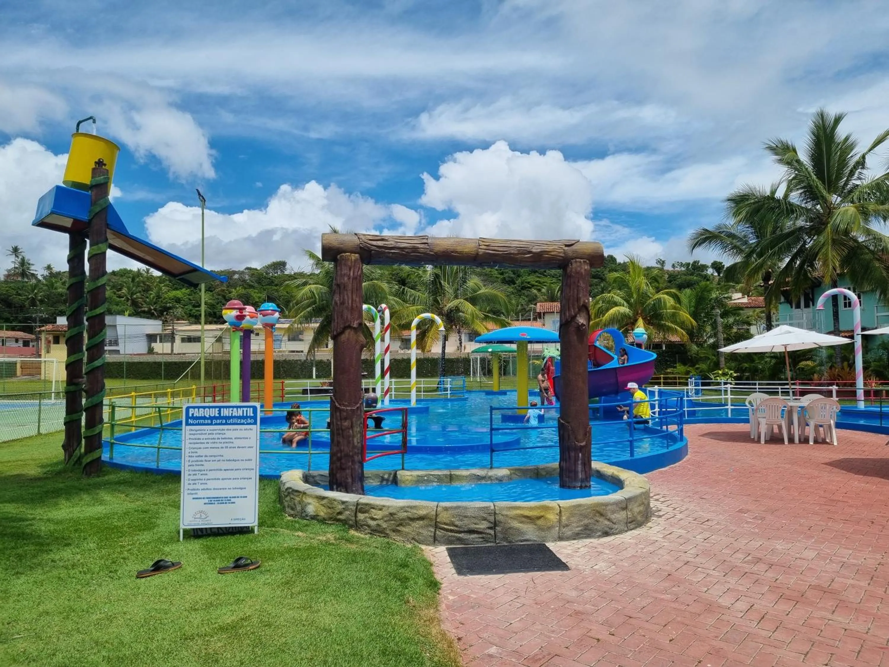 Children play ground in LC TEMPORADAS PORTOBELLO PARK HOTEL