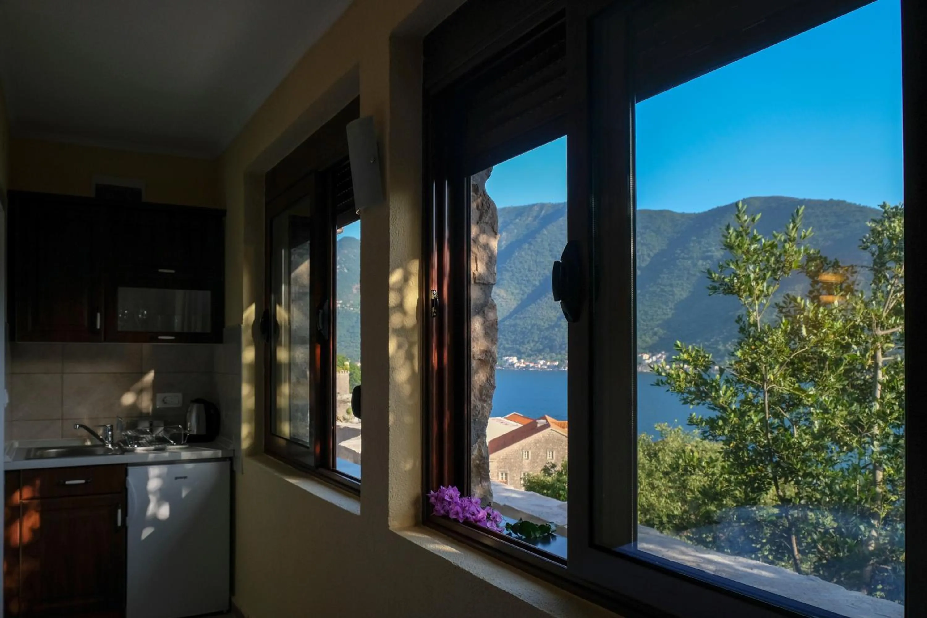 Mountain view in Villa & Apartments Perasto
