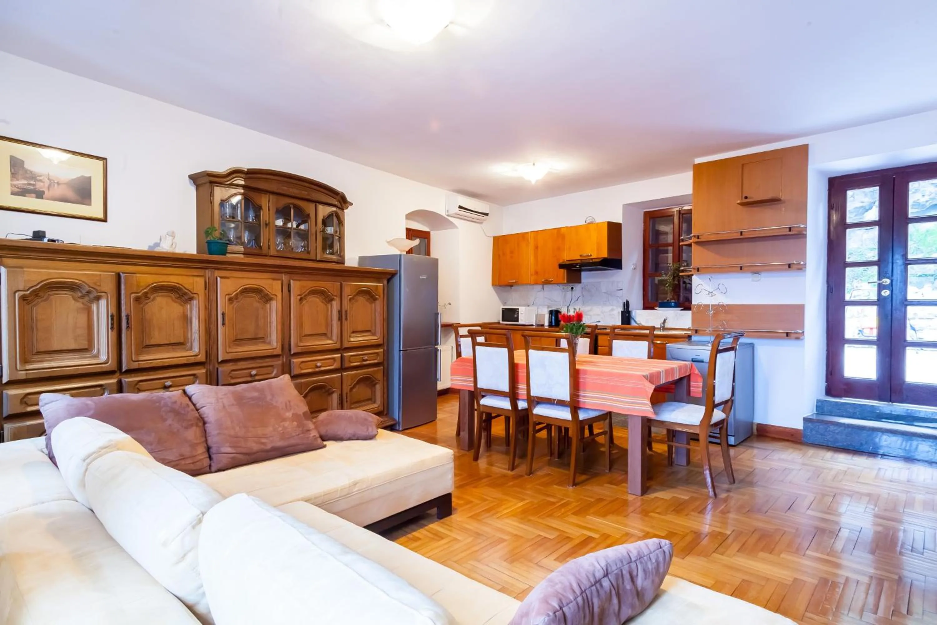 Kitchen or kitchenette in Villa & Apartments Perasto
