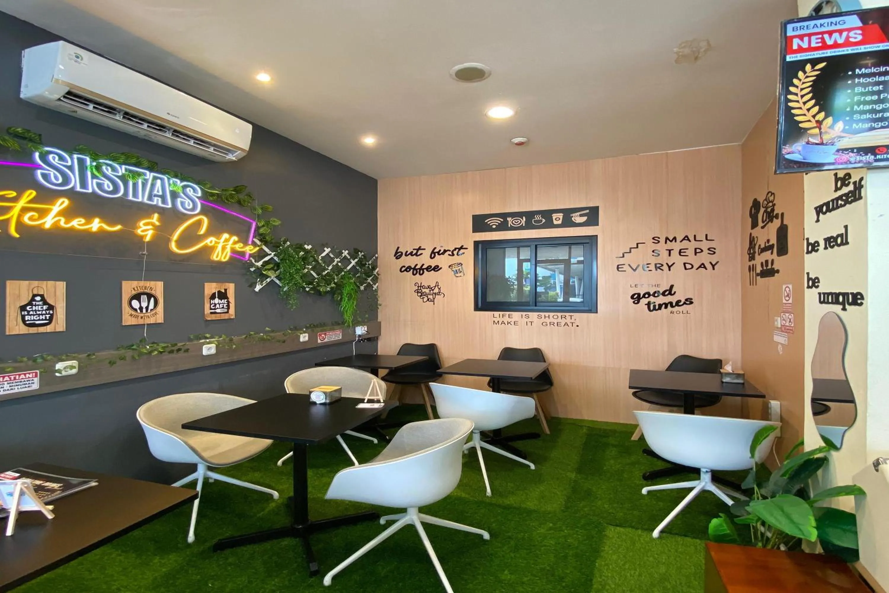 Restaurant/places to eat in Hariss Inn Bandara