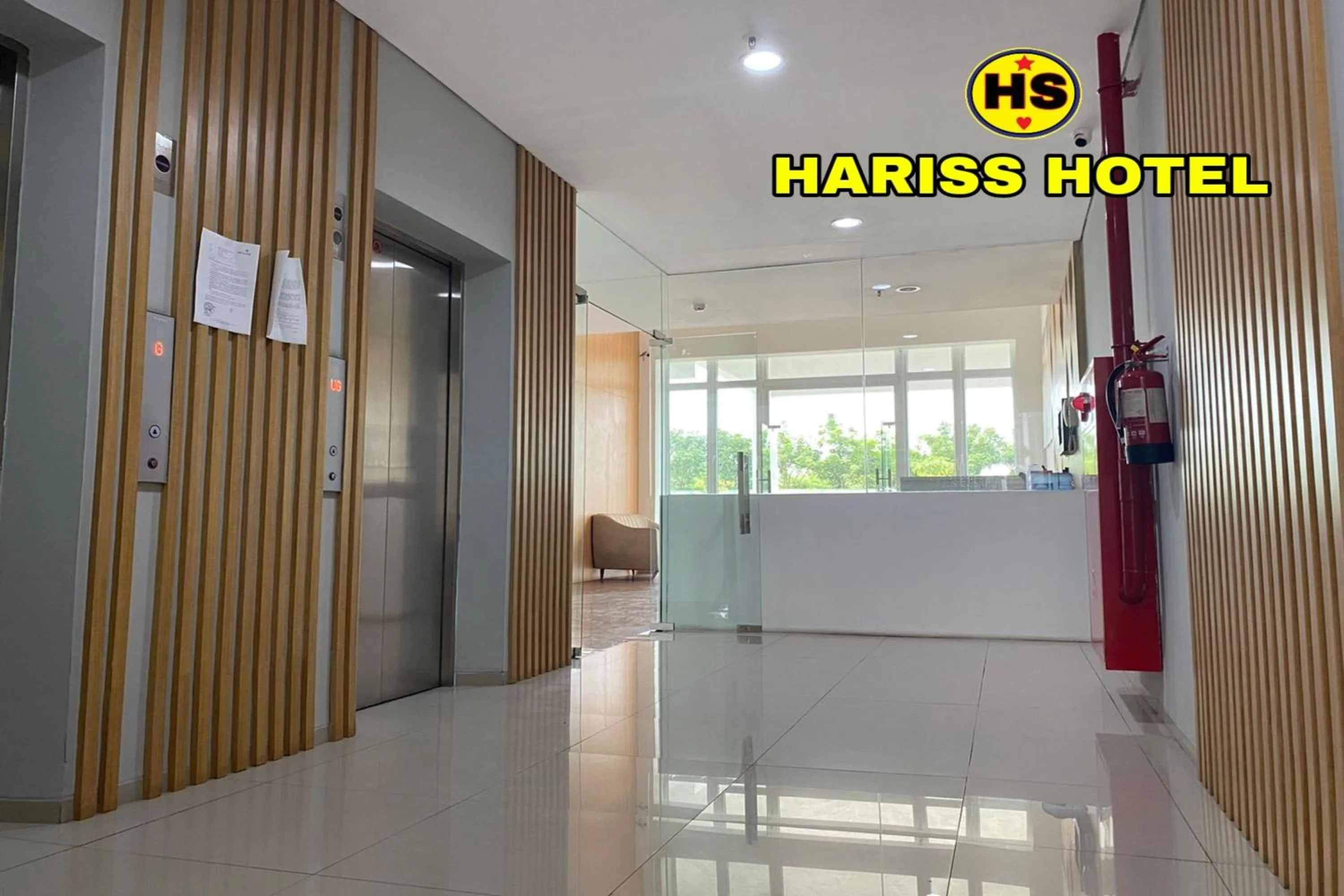 Lobby or reception in Hariss Inn Bandara
