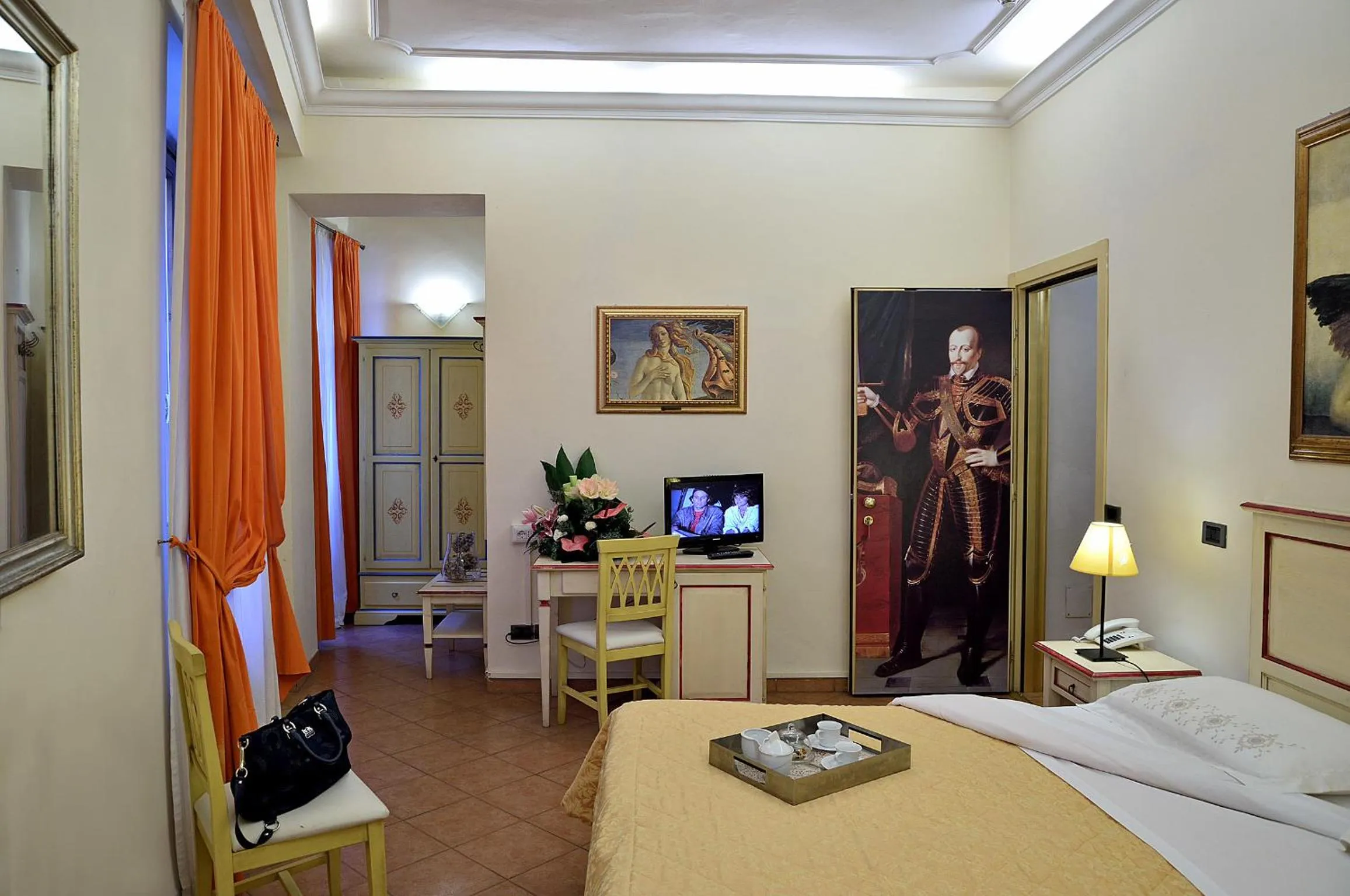 Photo of the whole room, Bed in Hotel Vasari