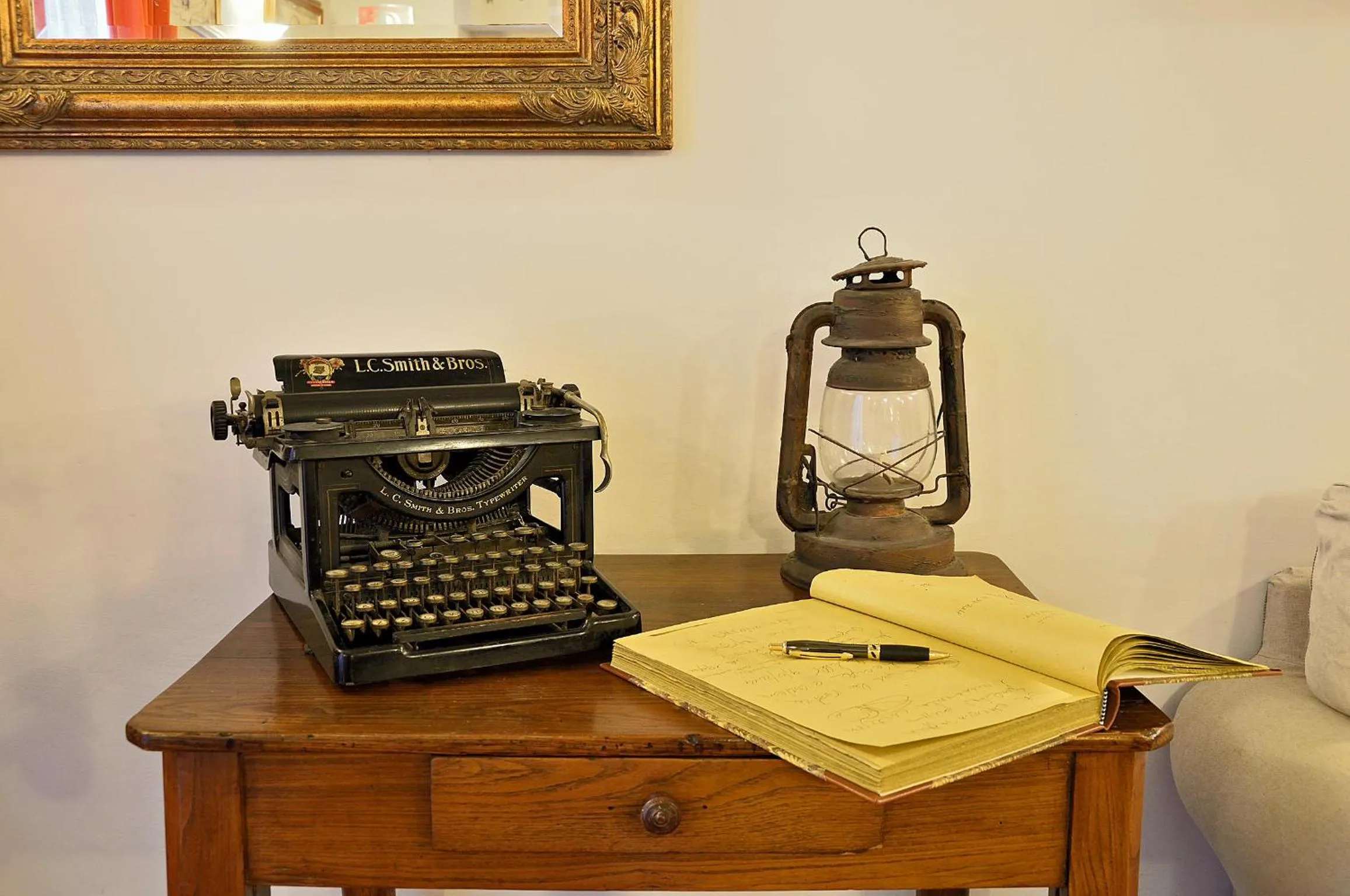 Decorative detail in Hotel Vasari