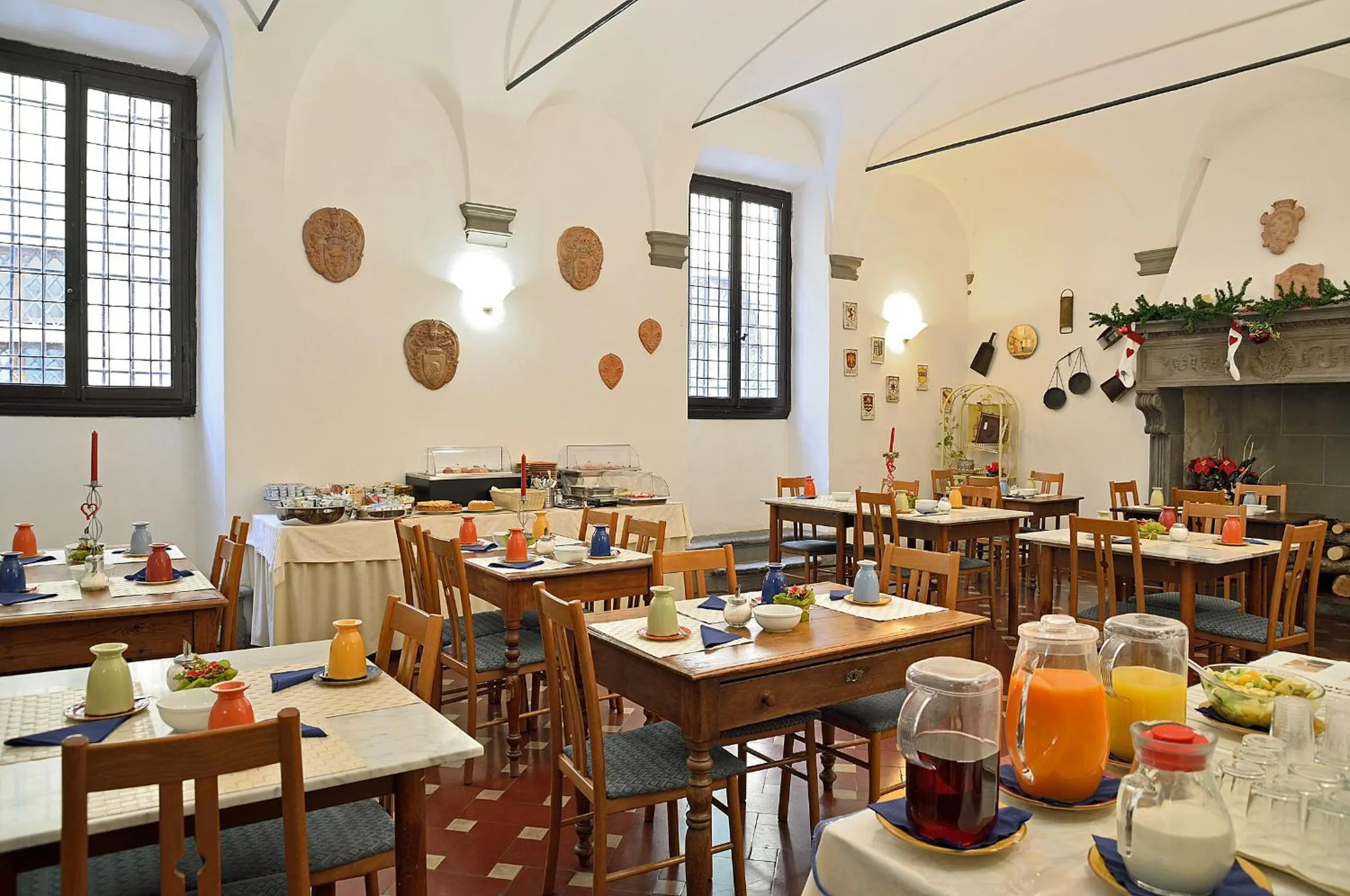 Restaurant/places to eat in Hotel Vasari