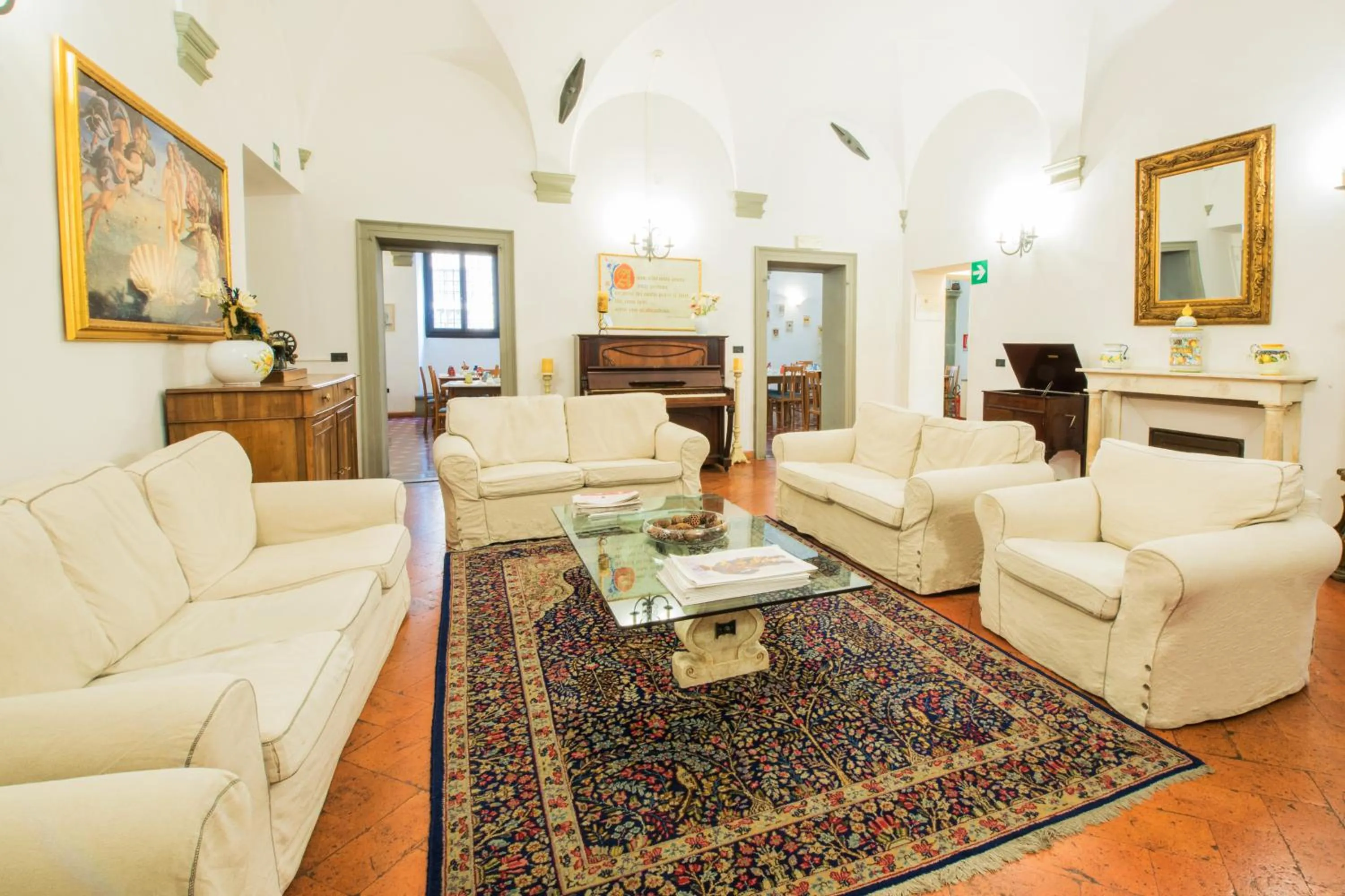 Lobby or reception in Hotel Vasari
