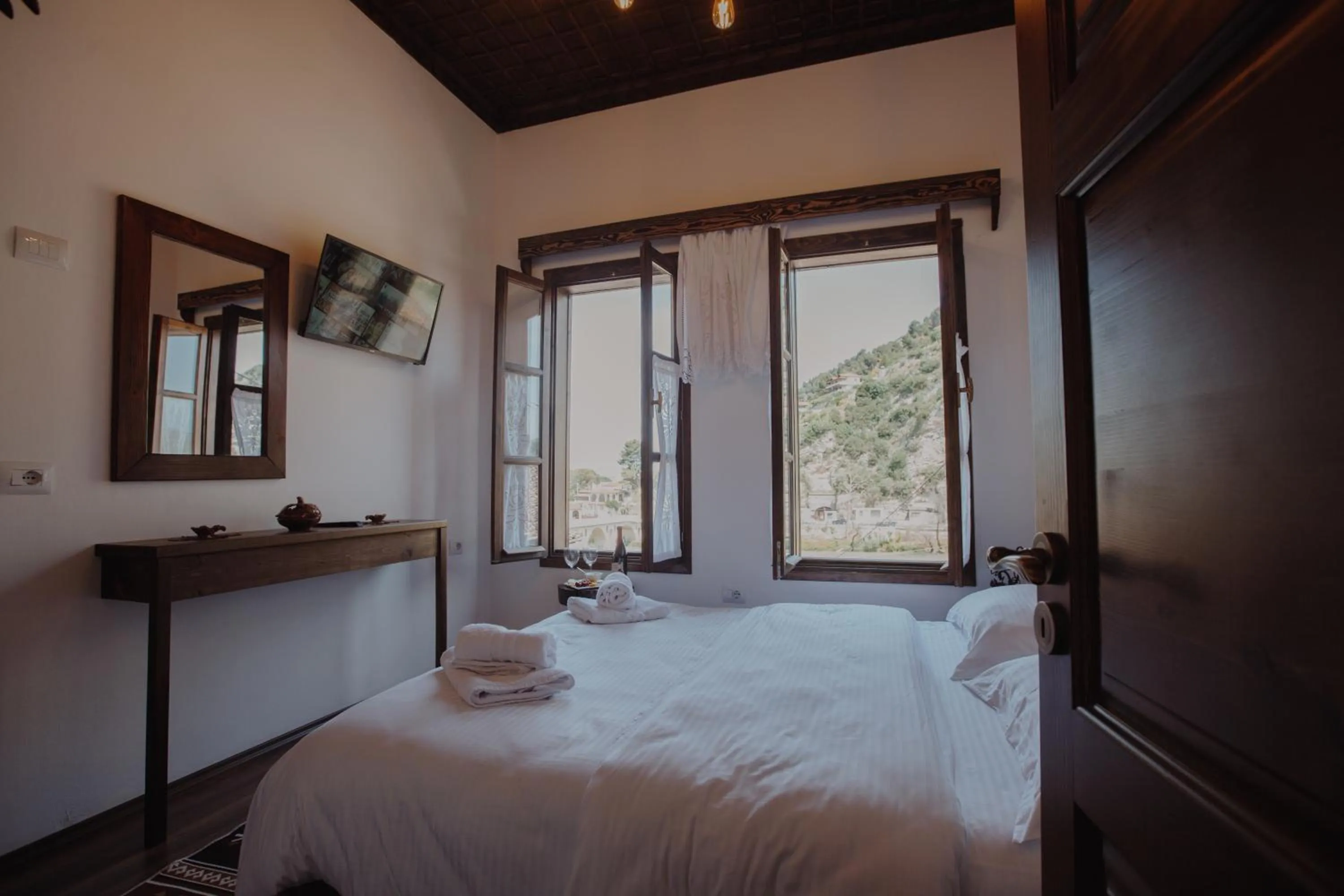 Bed in Tradita e Beratit