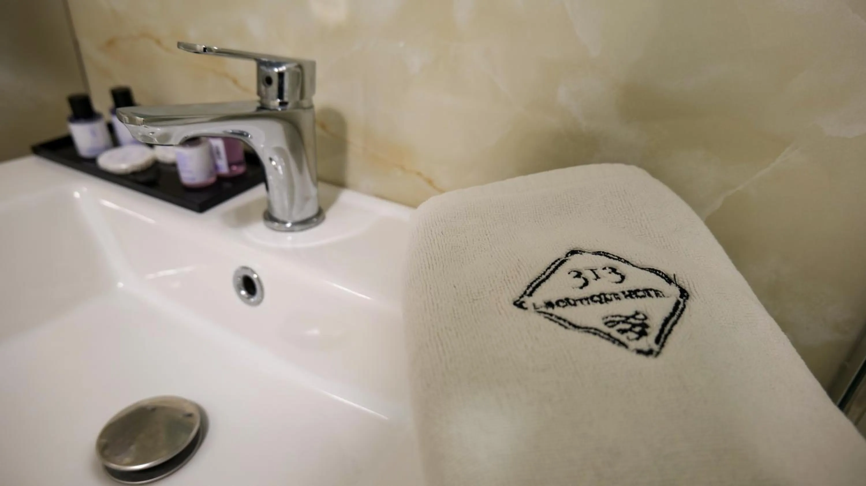 Bathroom in 313 Villa City Center