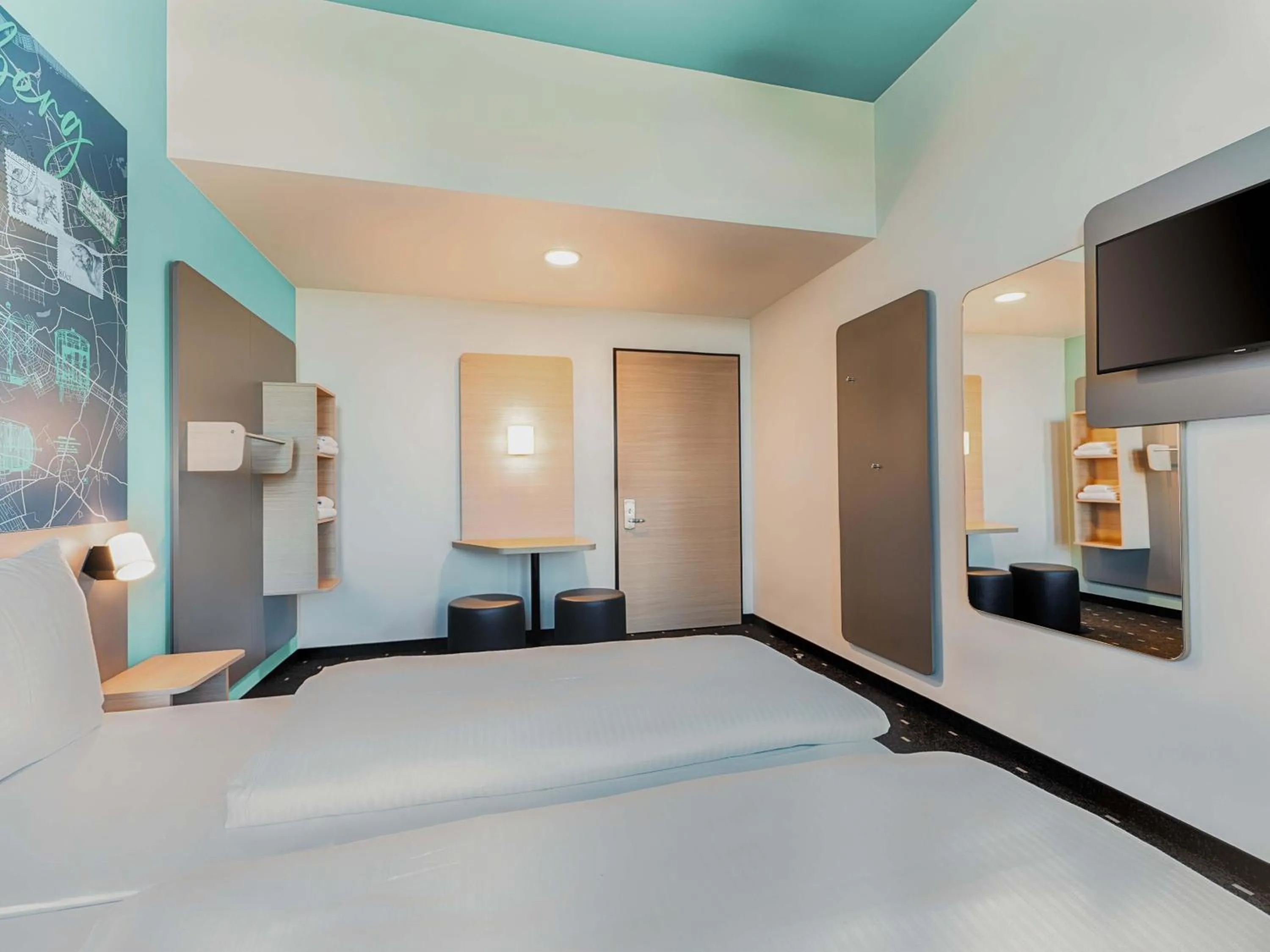 Photo of the whole room, Bed in B&B Hotel Nürnberg-West