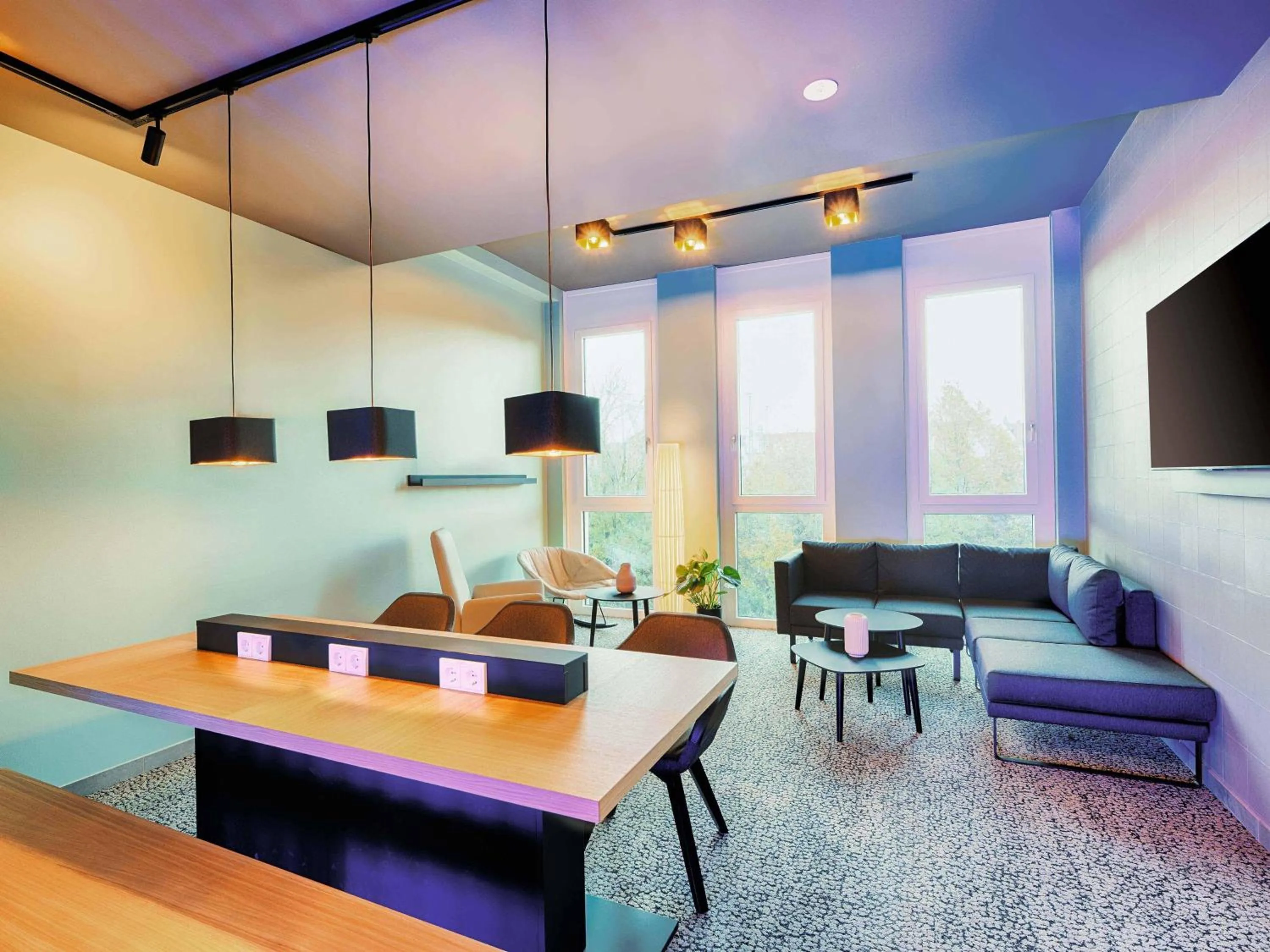 Lobby or reception in B&B Hotel Nürnberg-West