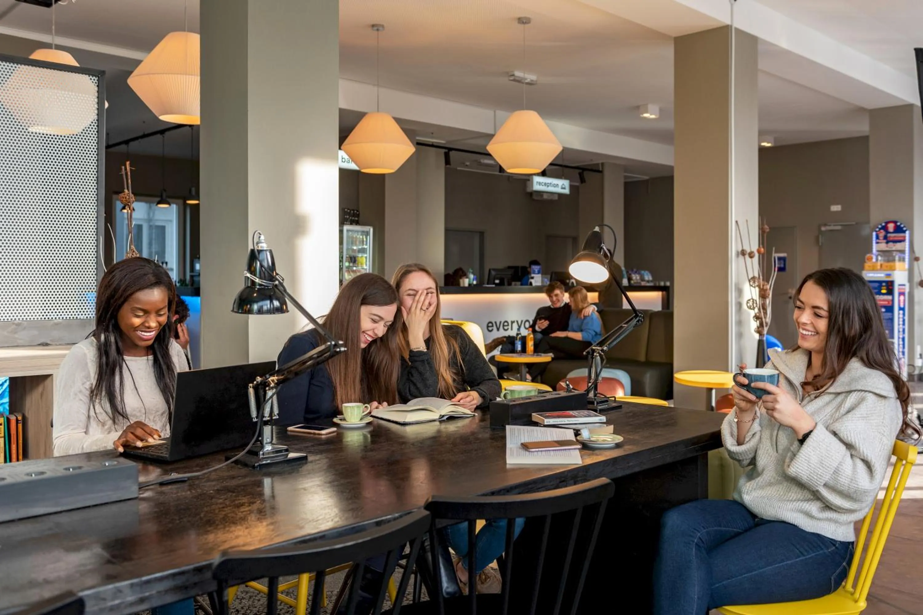 People in a&o München Laim