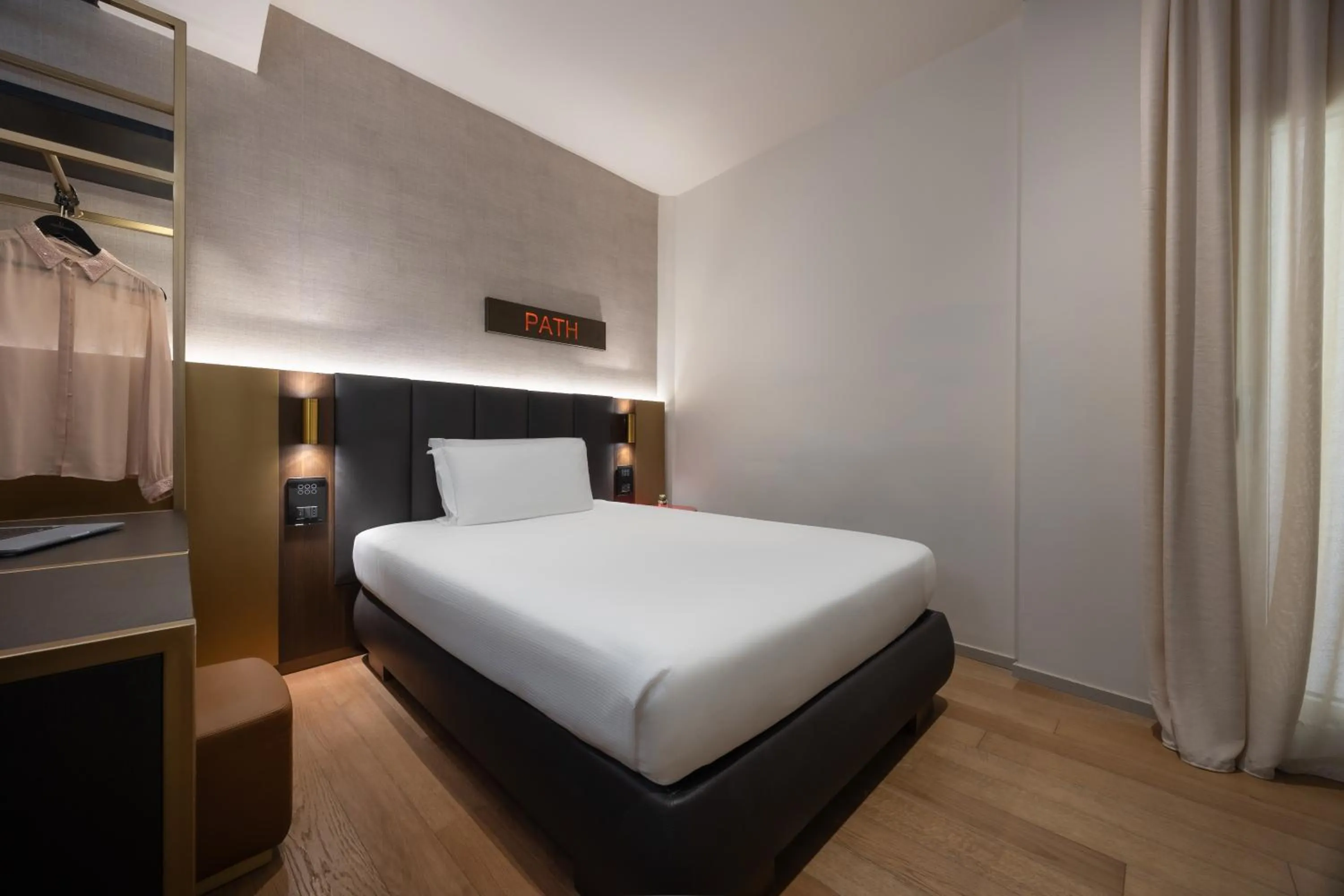 Bedroom, Bed in The Market Urban Hotel