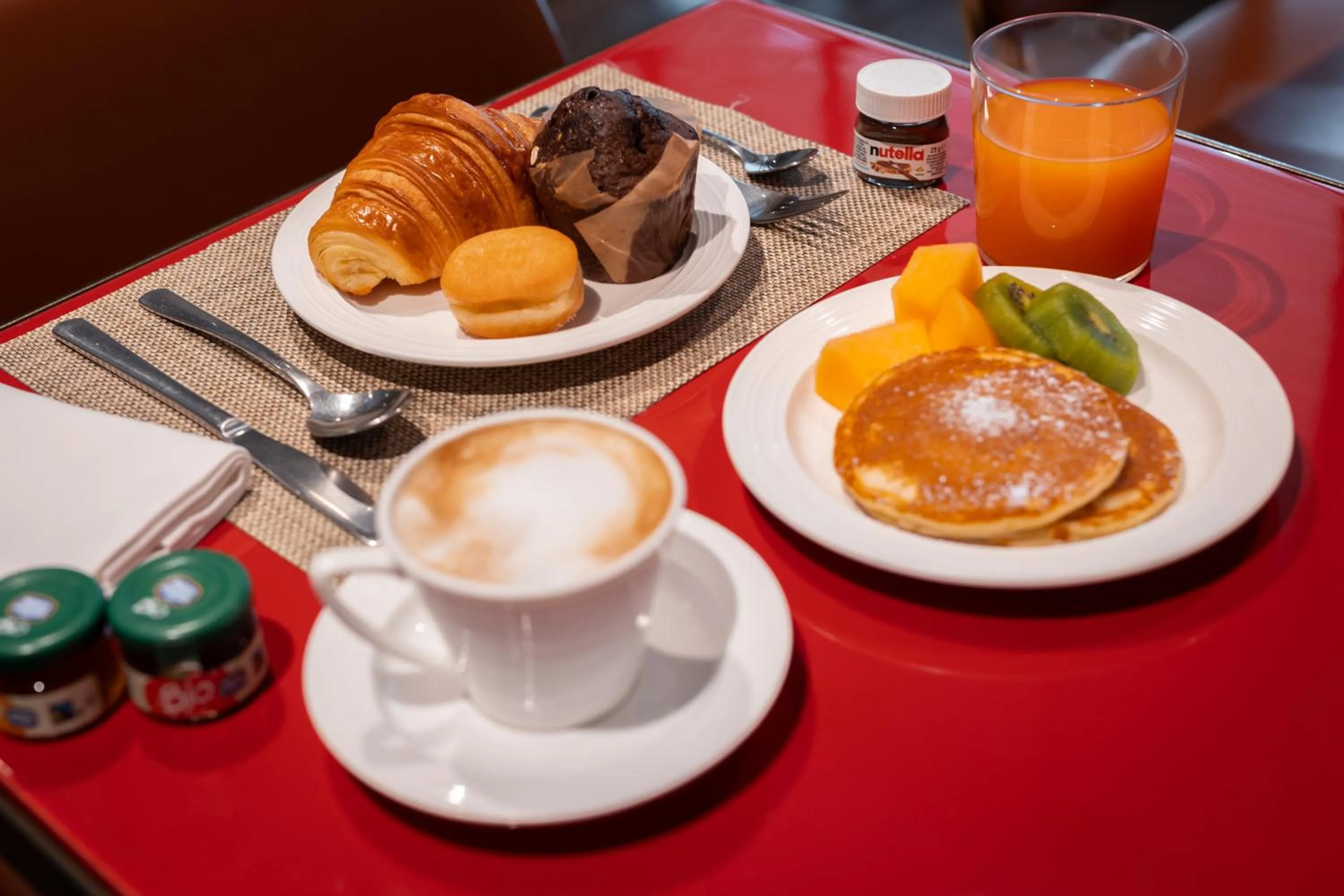 Breakfast in The Market Urban Hotel