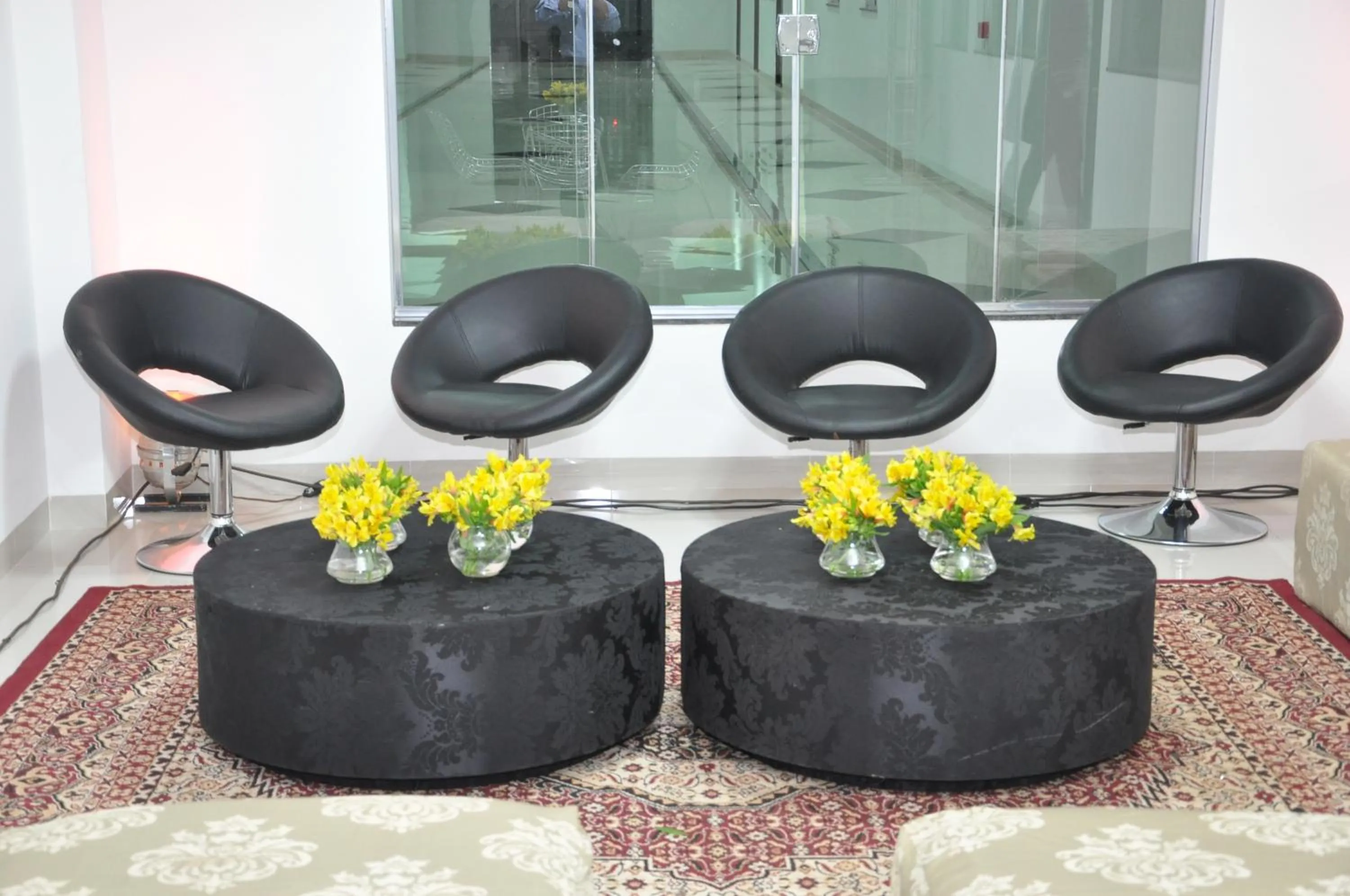 Business facilities in Tezla Hotel