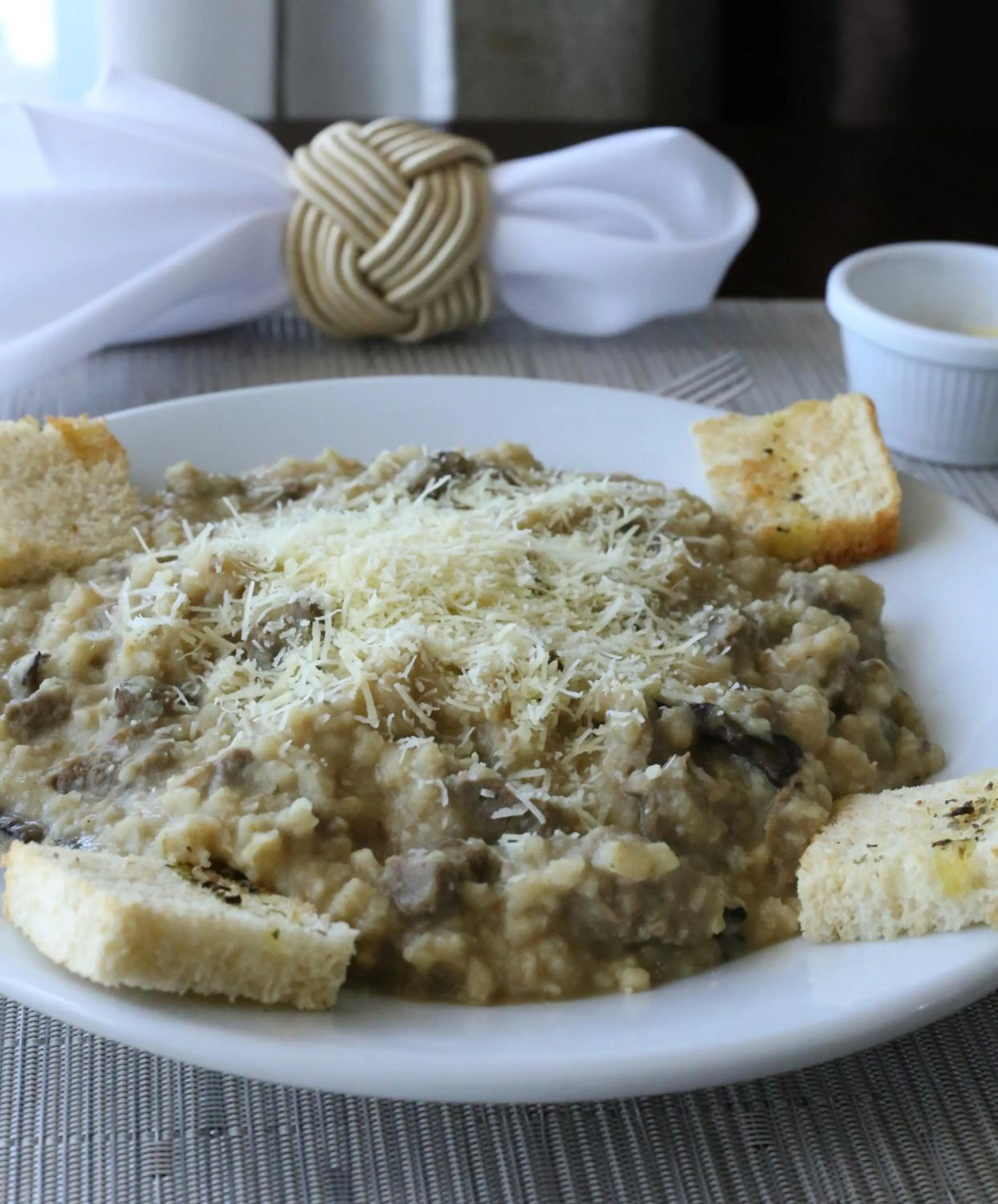 Food and drinks in Tezla Hotel