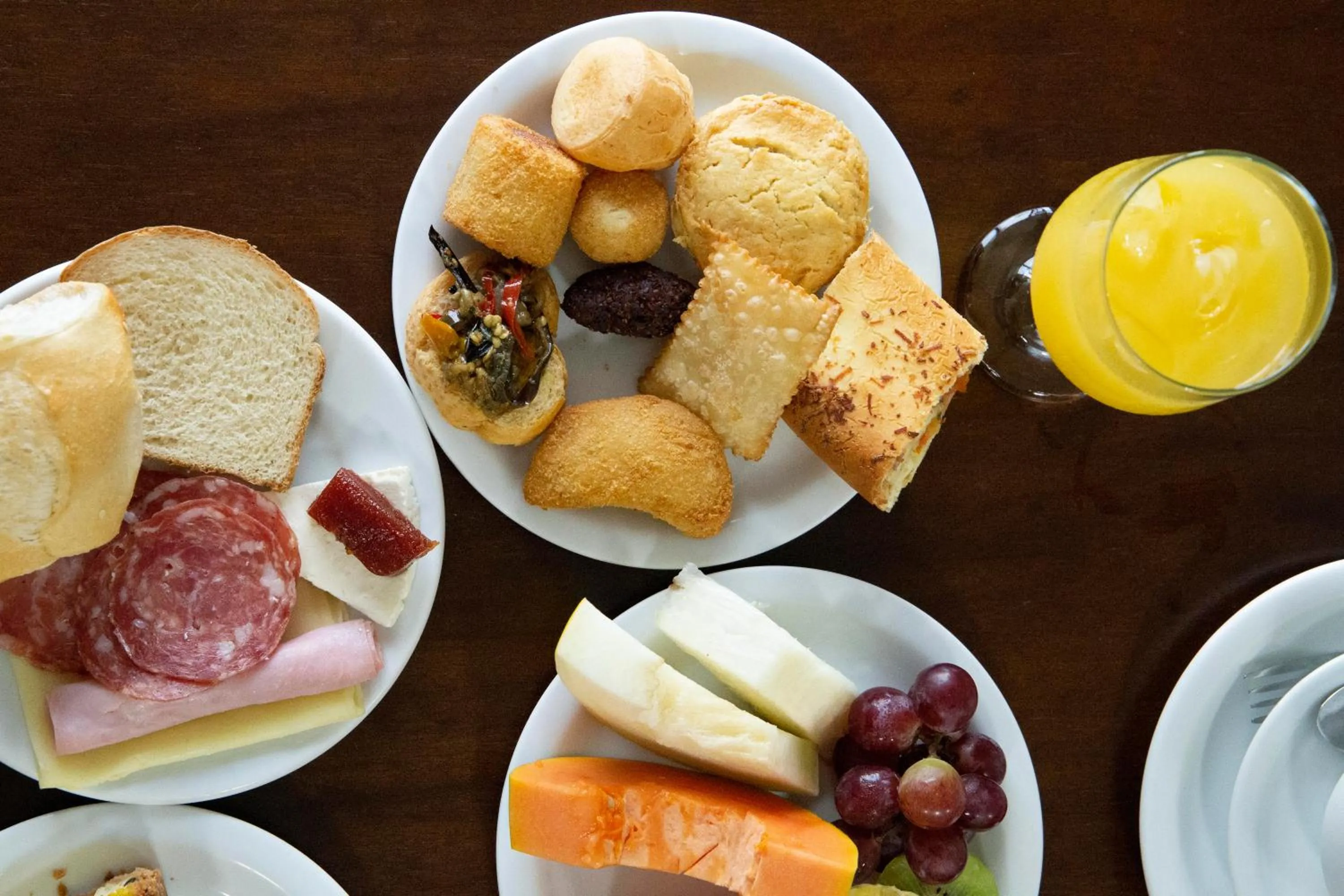 Food and drinks in Tezla Hotel