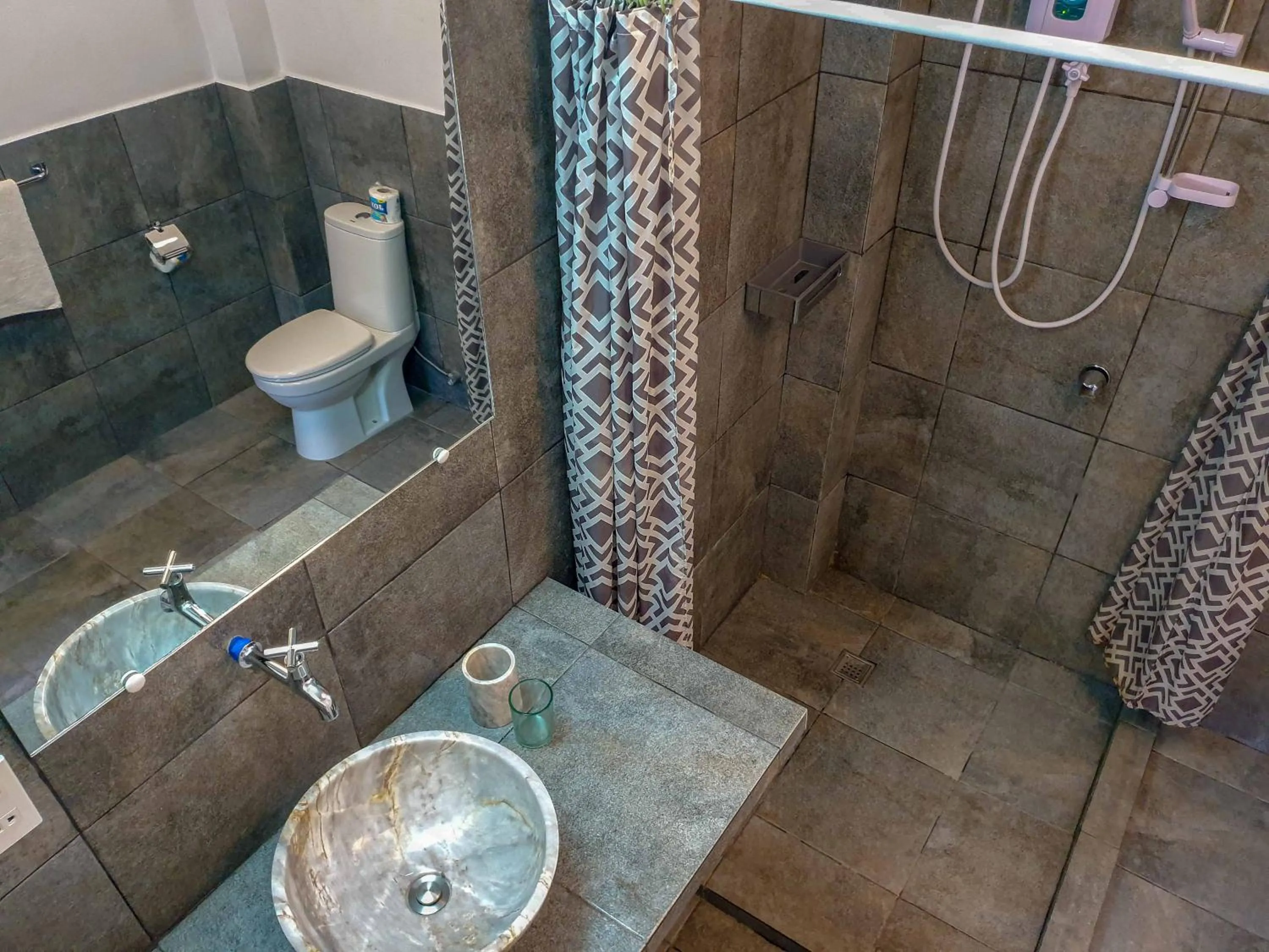 Bathroom in The Three P Beach Resort & Dive Center