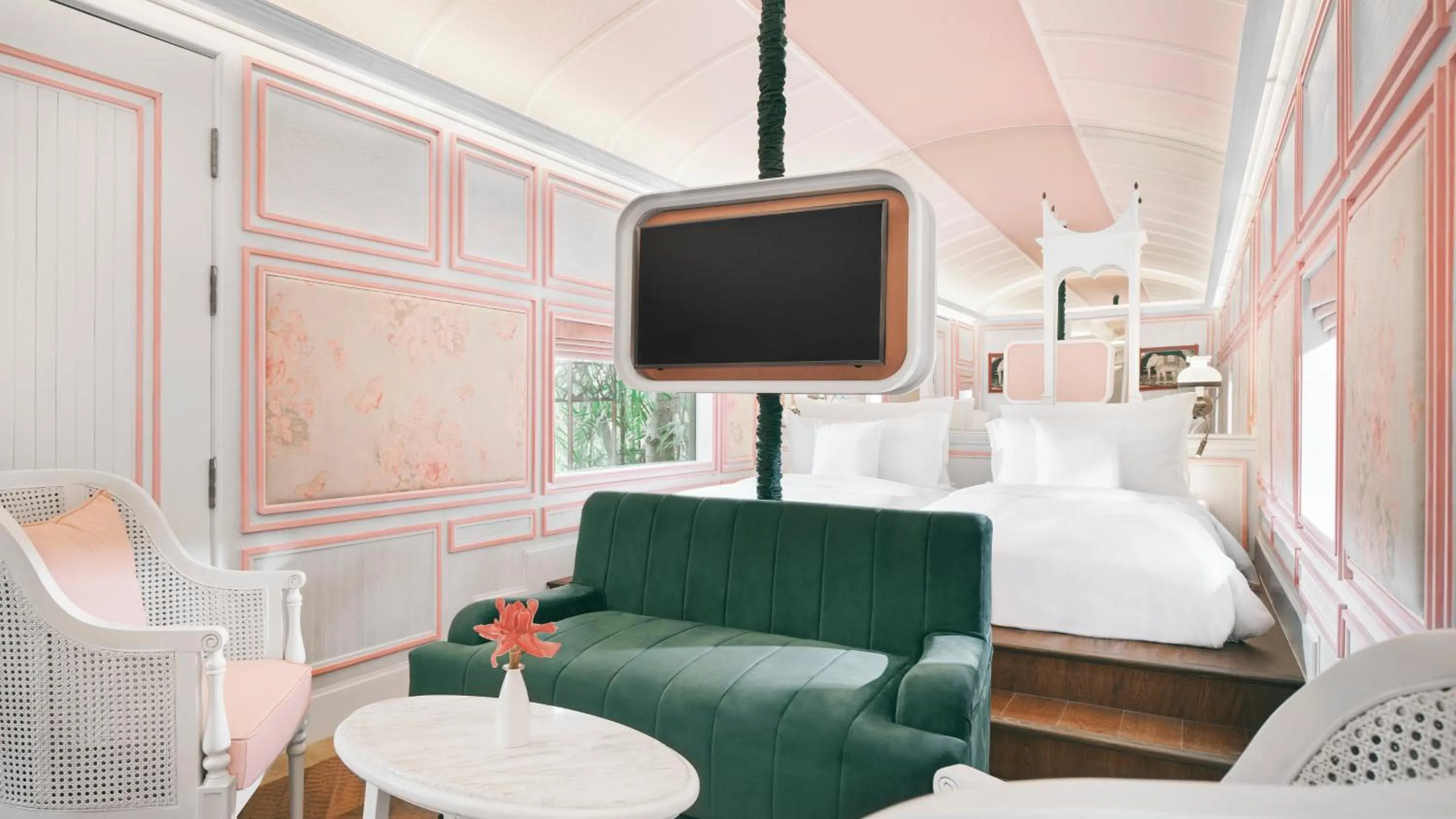 Communal lounge/ TV room, Bed in InterContinental Khao Yai Resort by IHG