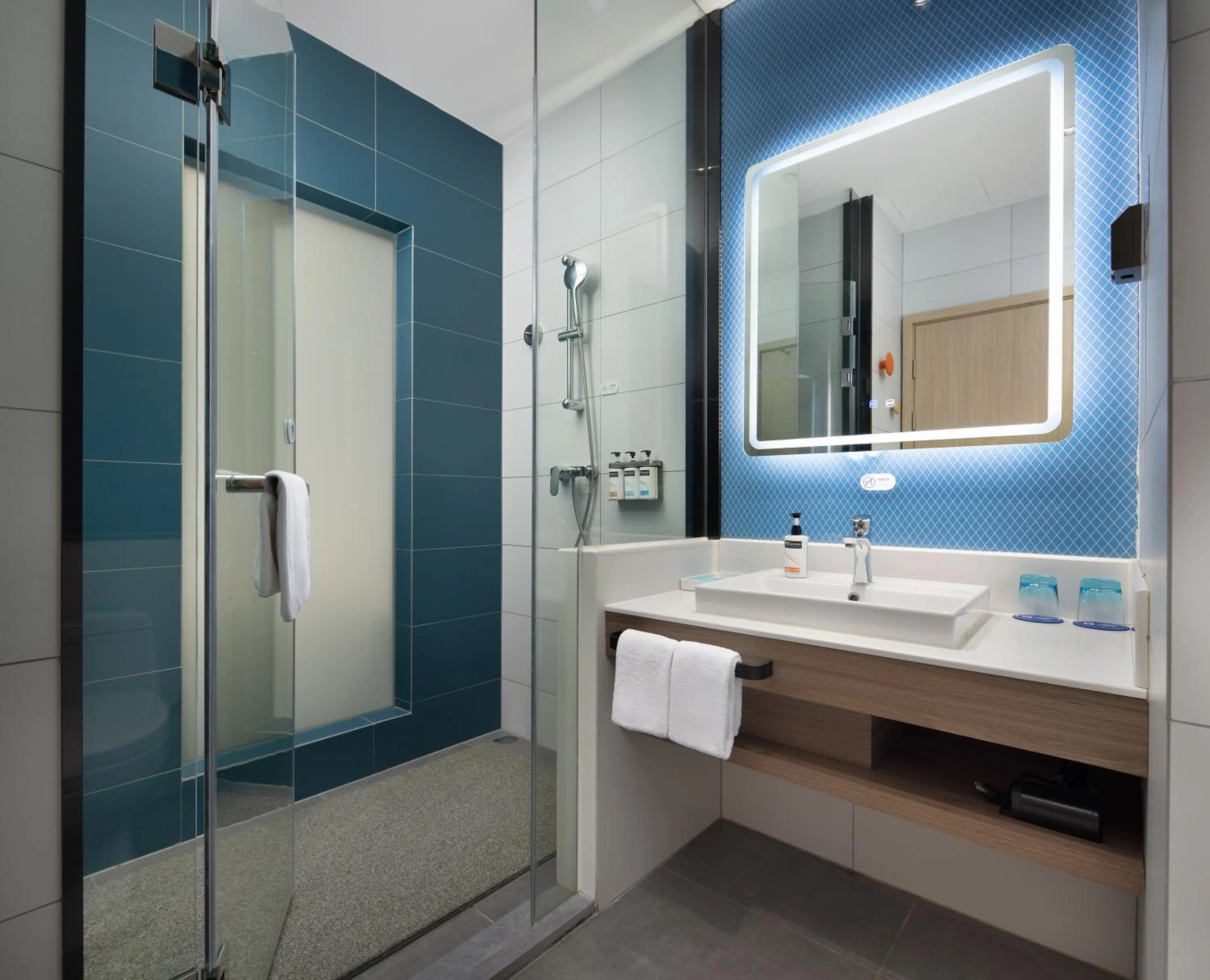 Bathroom in Holiday Inn Express Changsha University Tech City by IHG