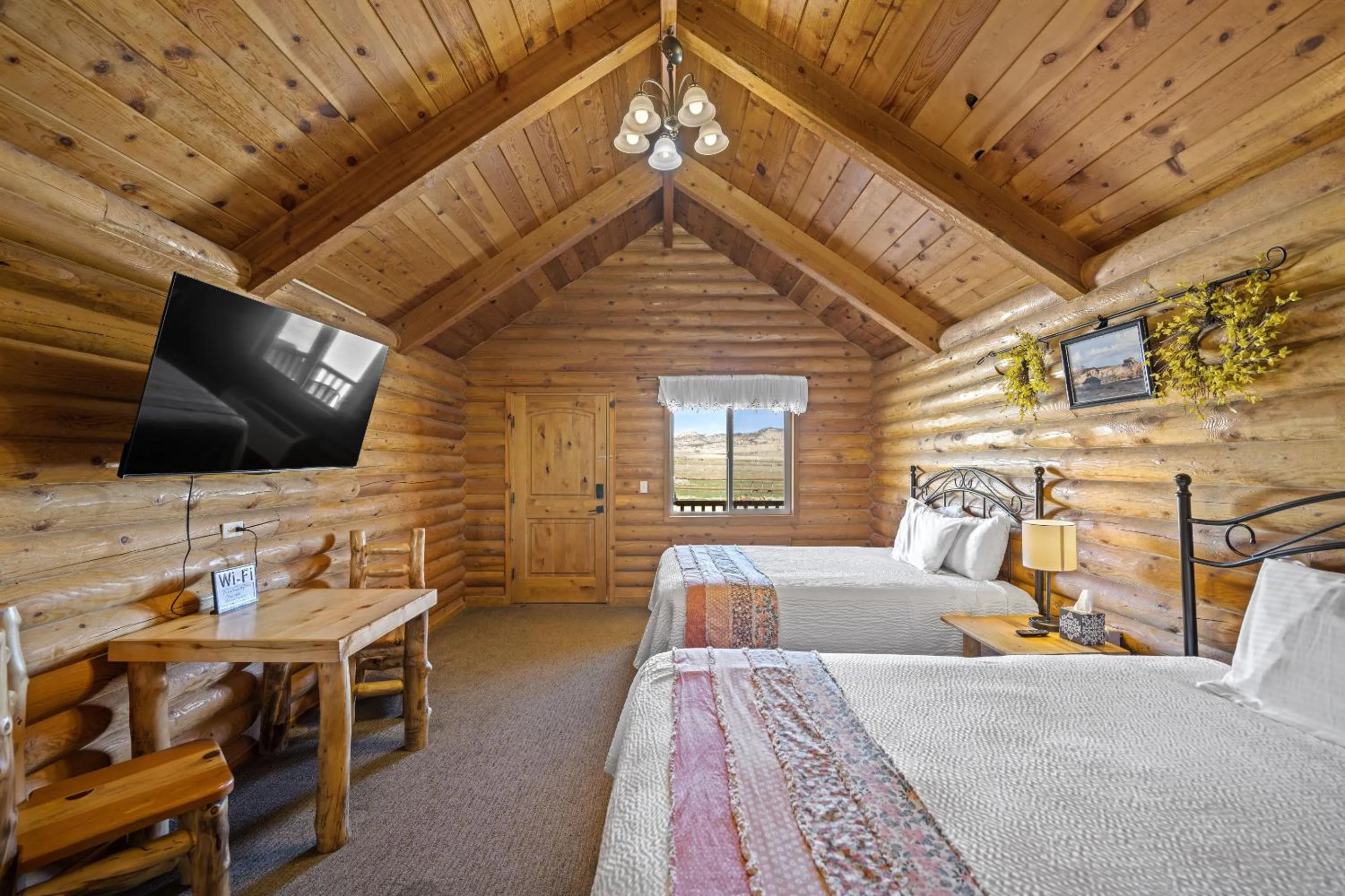 Bedroom, Bed in Bryce Canyon Log Cabins